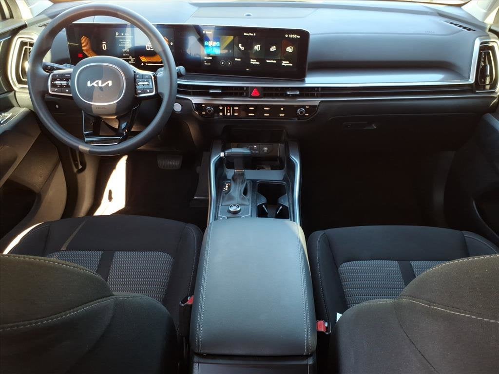 2025 Kia Sorento LX