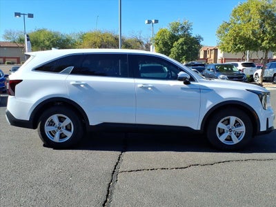 2025 Kia Sorento LX
