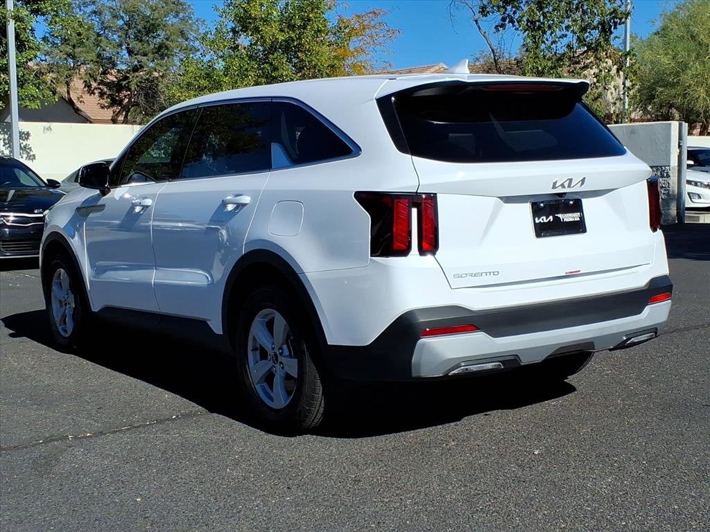 2025 Kia Sorento LX
