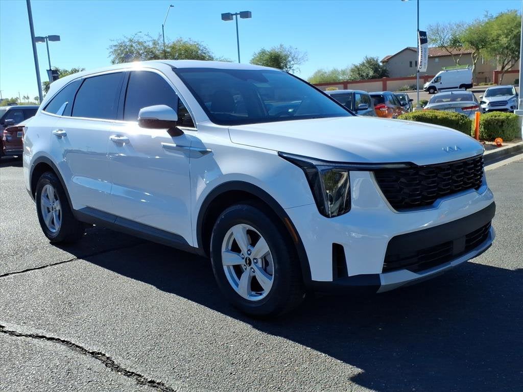 2025 Kia Sorento LX