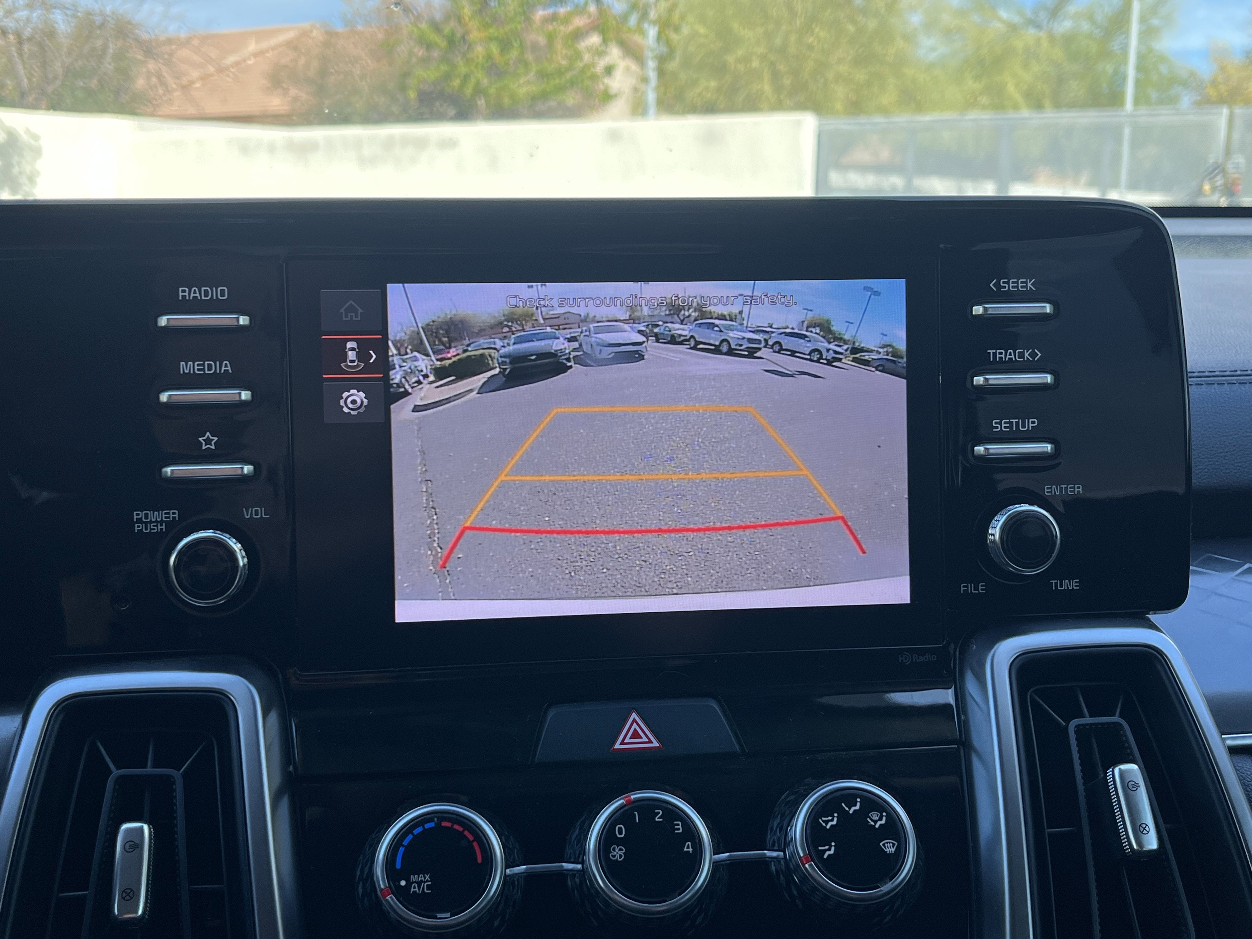 2023 Kia Sorento LX* 1 OWNER/ CLN CARFAX