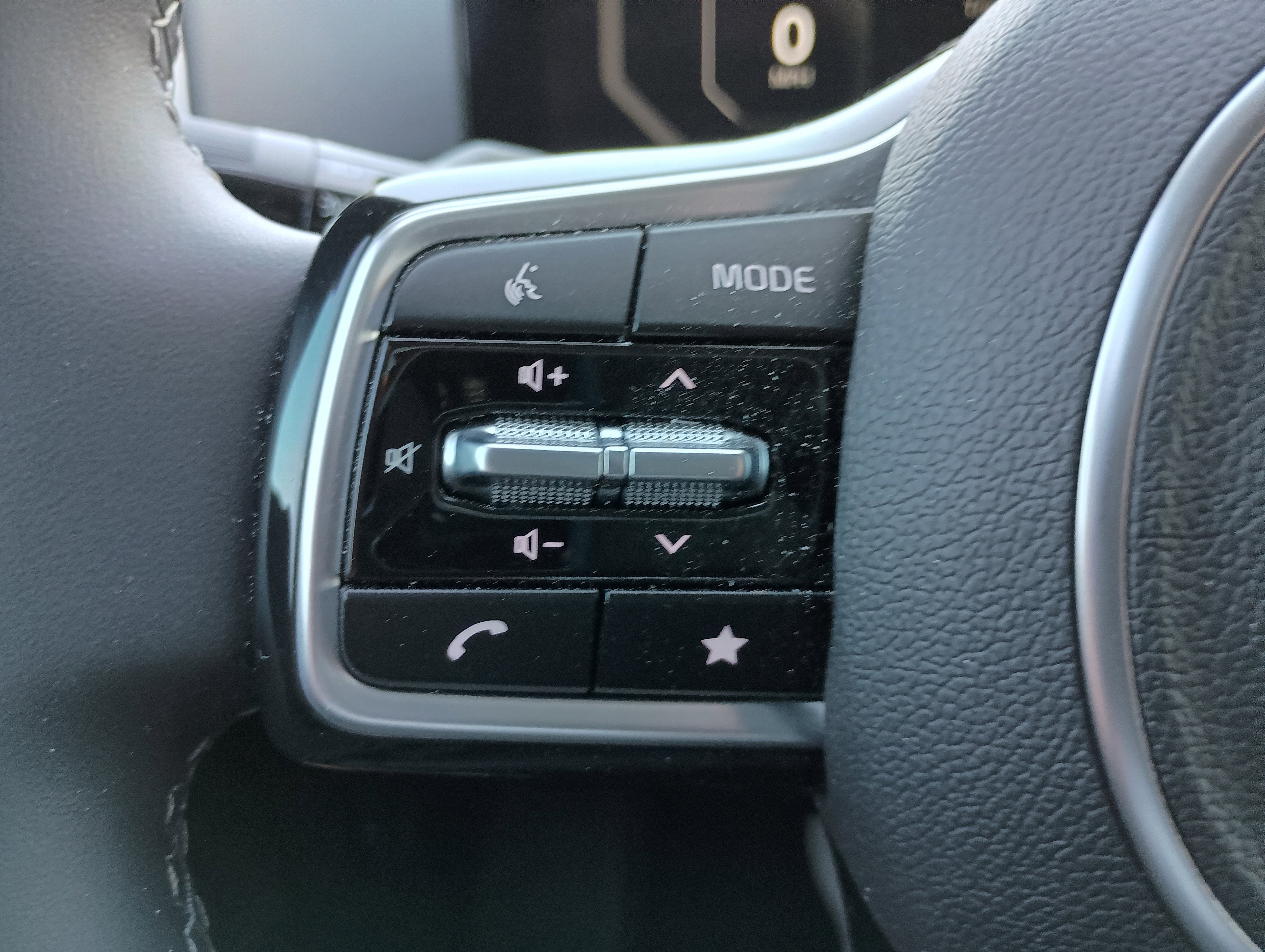 2025 Kia Sorento SX**ONLY 6K MILES STILL LIKE NEW