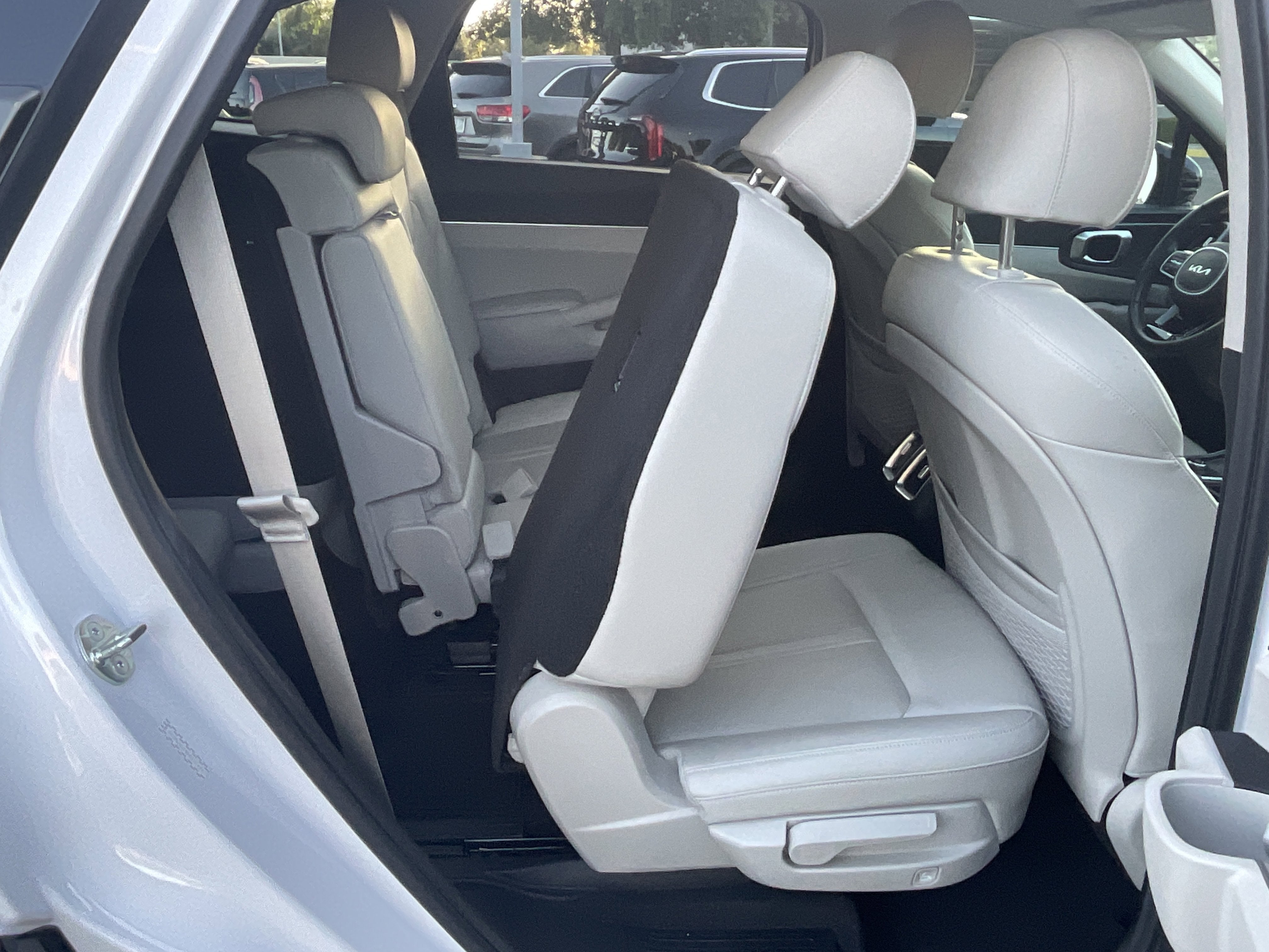 2023 Kia Sorento S* 1 OWNER/ LOW MILES