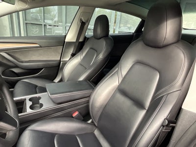 2023 Tesla Model 3 RWD