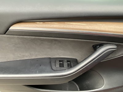 2023 Tesla Model 3 RWD