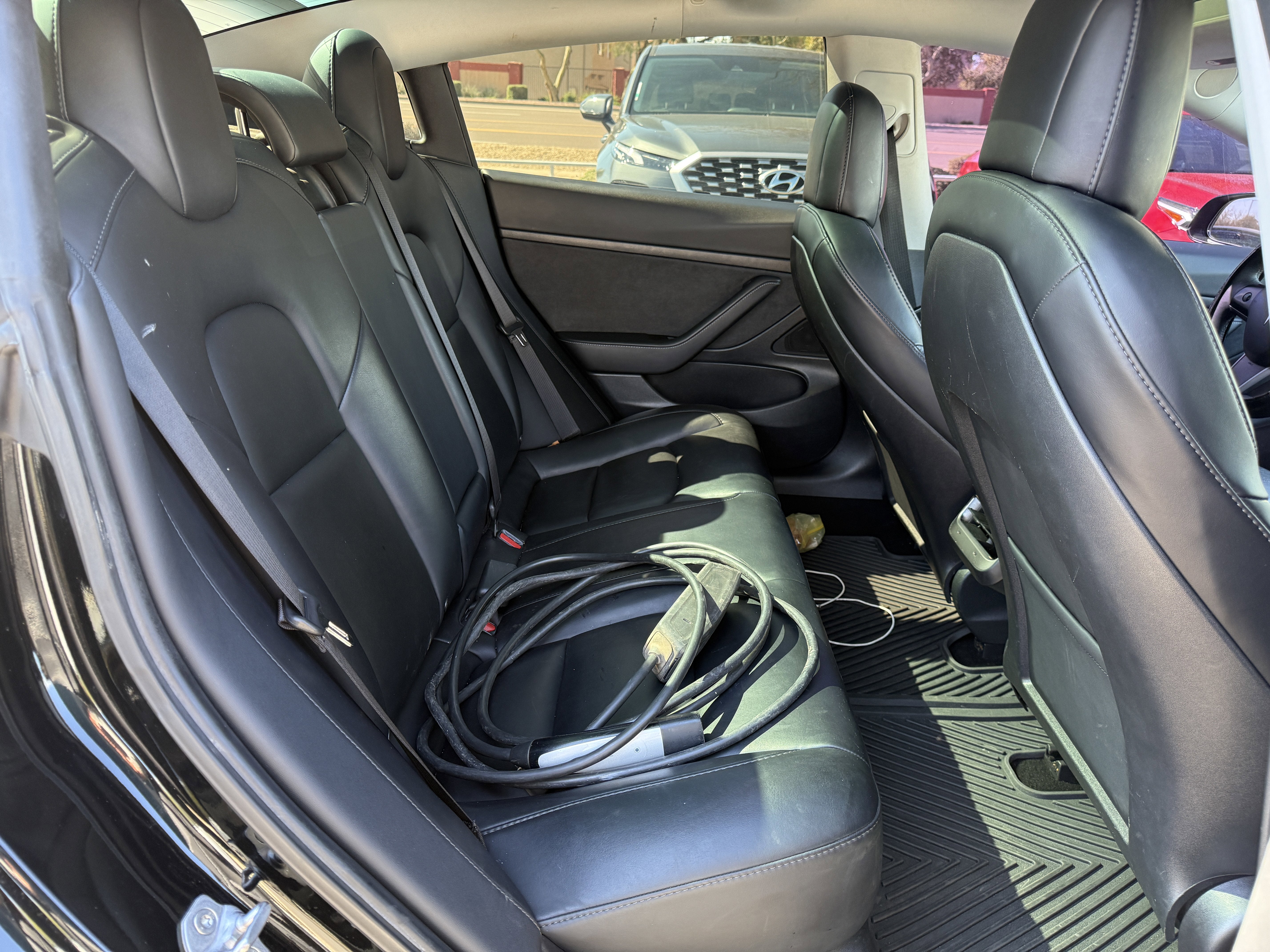 2022 Tesla Model Y Long Range* 1 OWNER