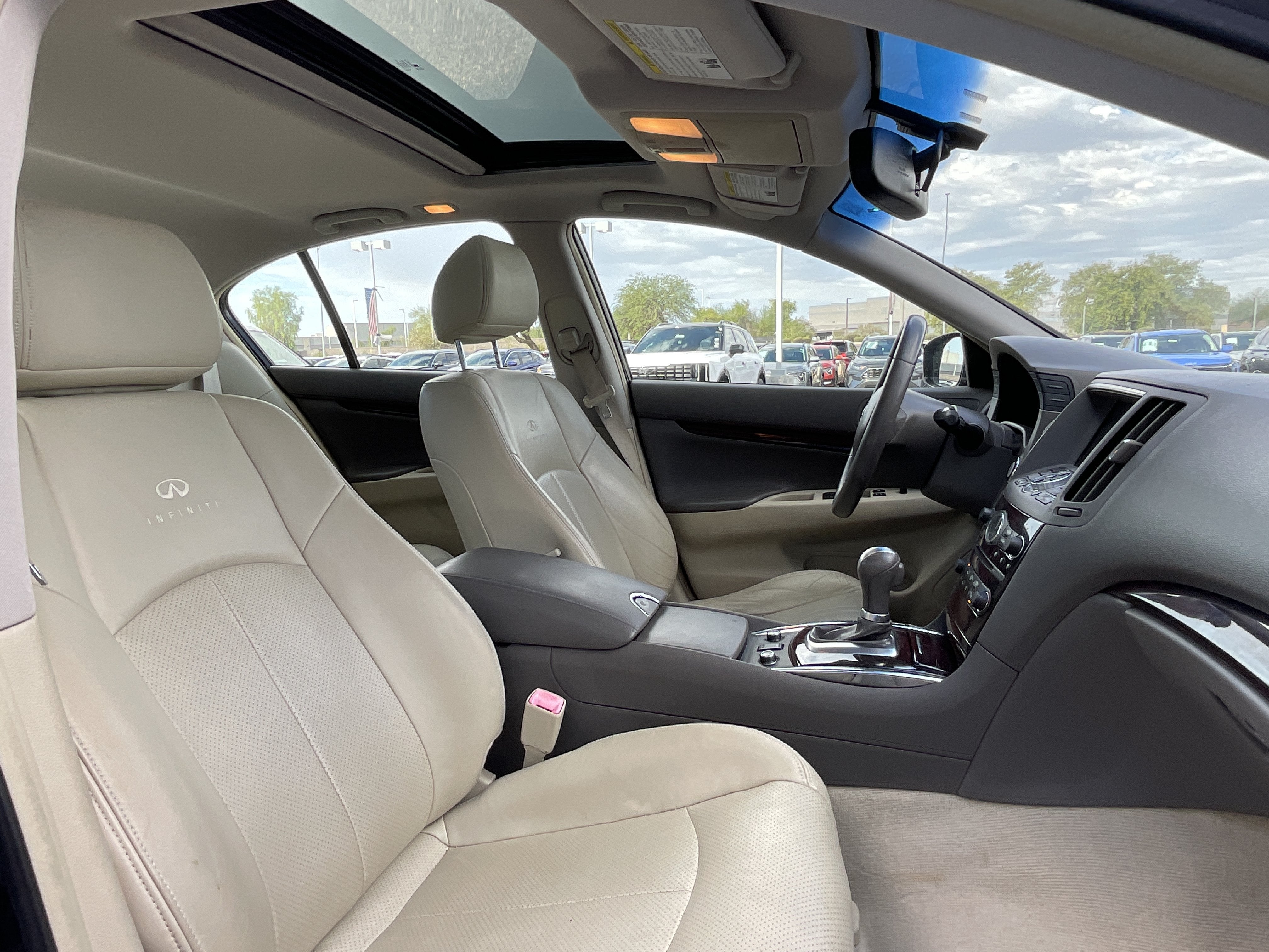 2011 INFINITI G37 Sedan x**2 OWNER TONS OF SERVICE