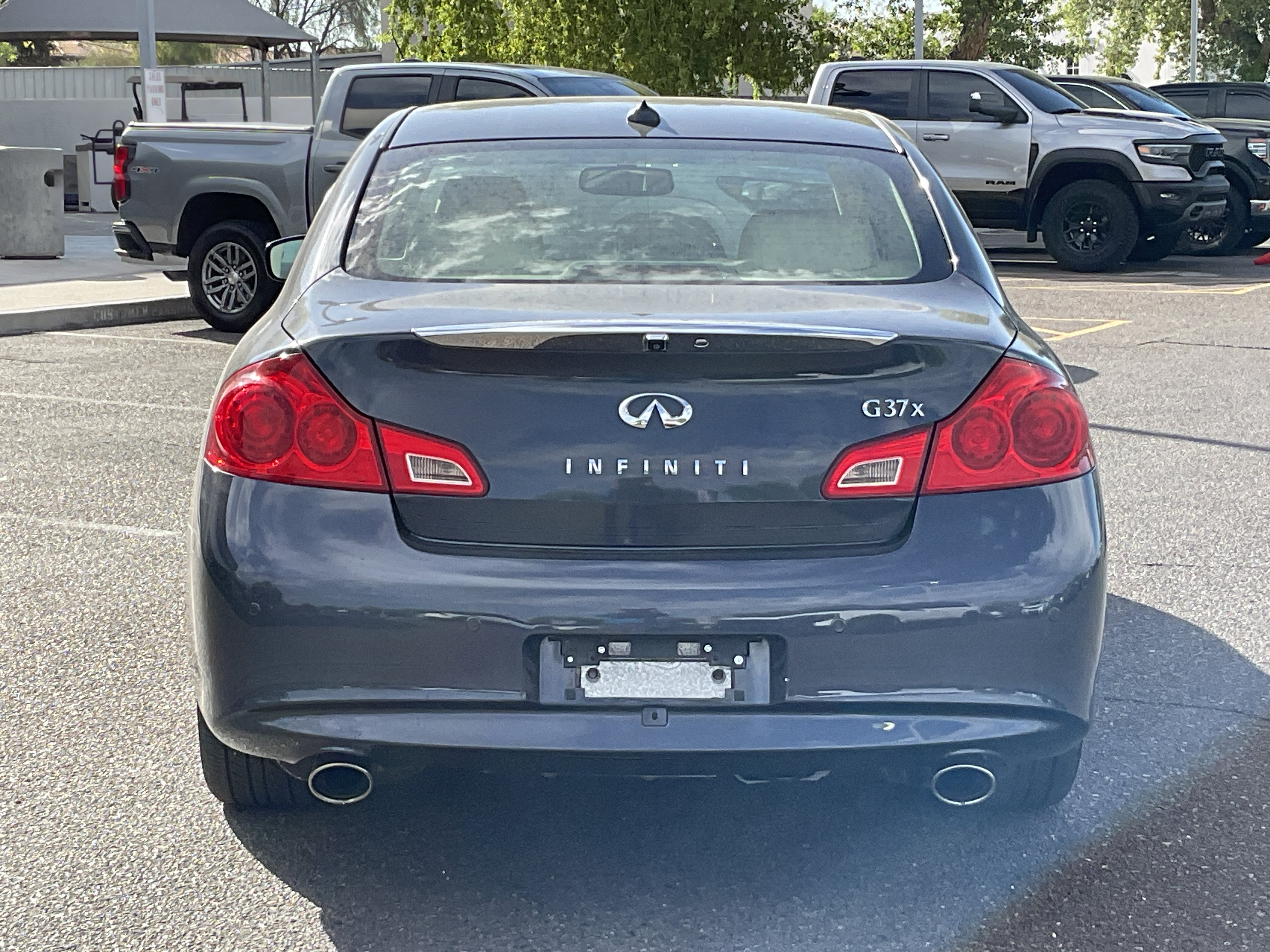 2011 INFINITI G37 Sedan x**2 OWNER TONS OF SERVICE