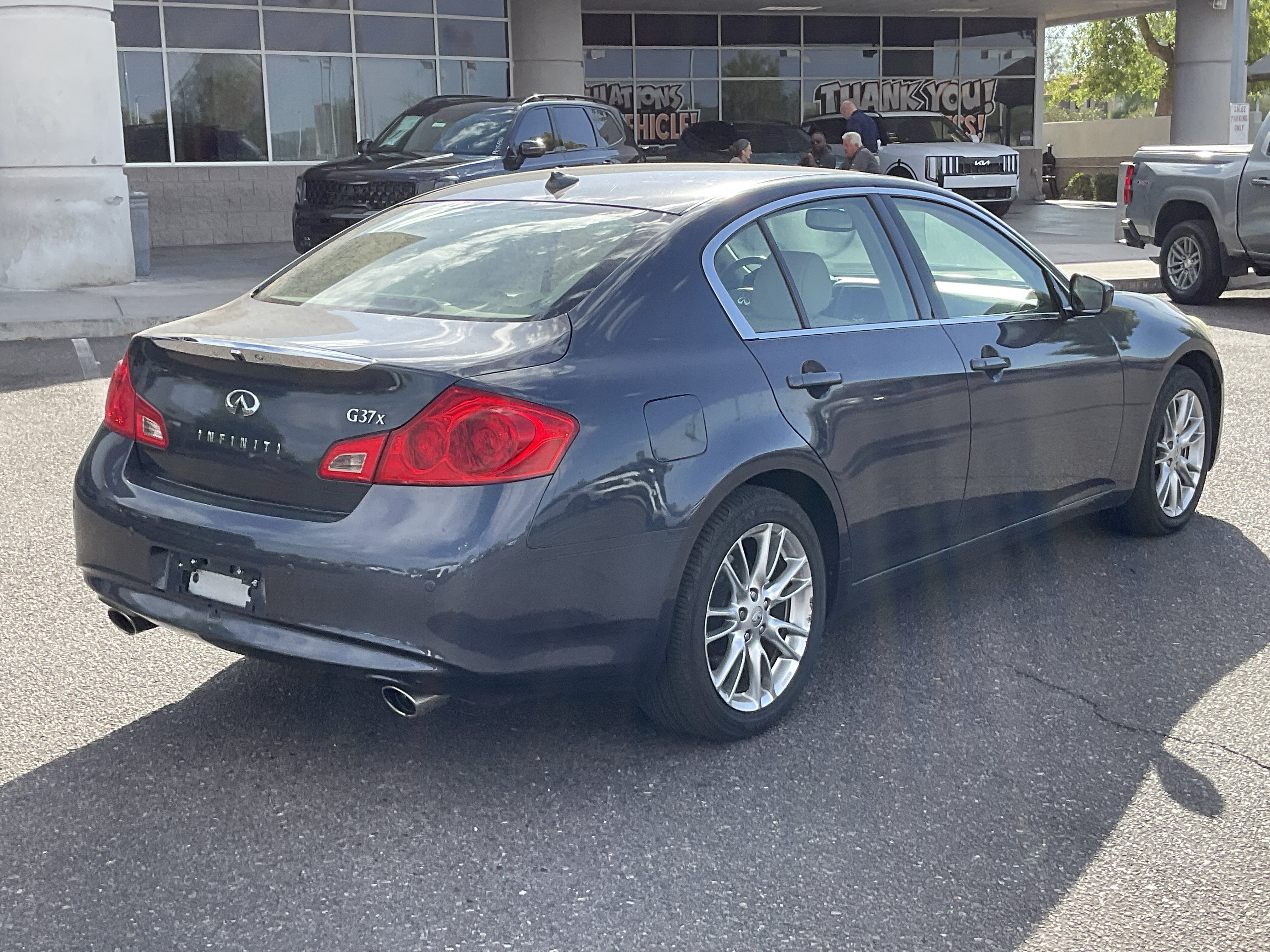 2011 INFINITI G37 Sedan x**2 OWNER TONS OF SERVICE