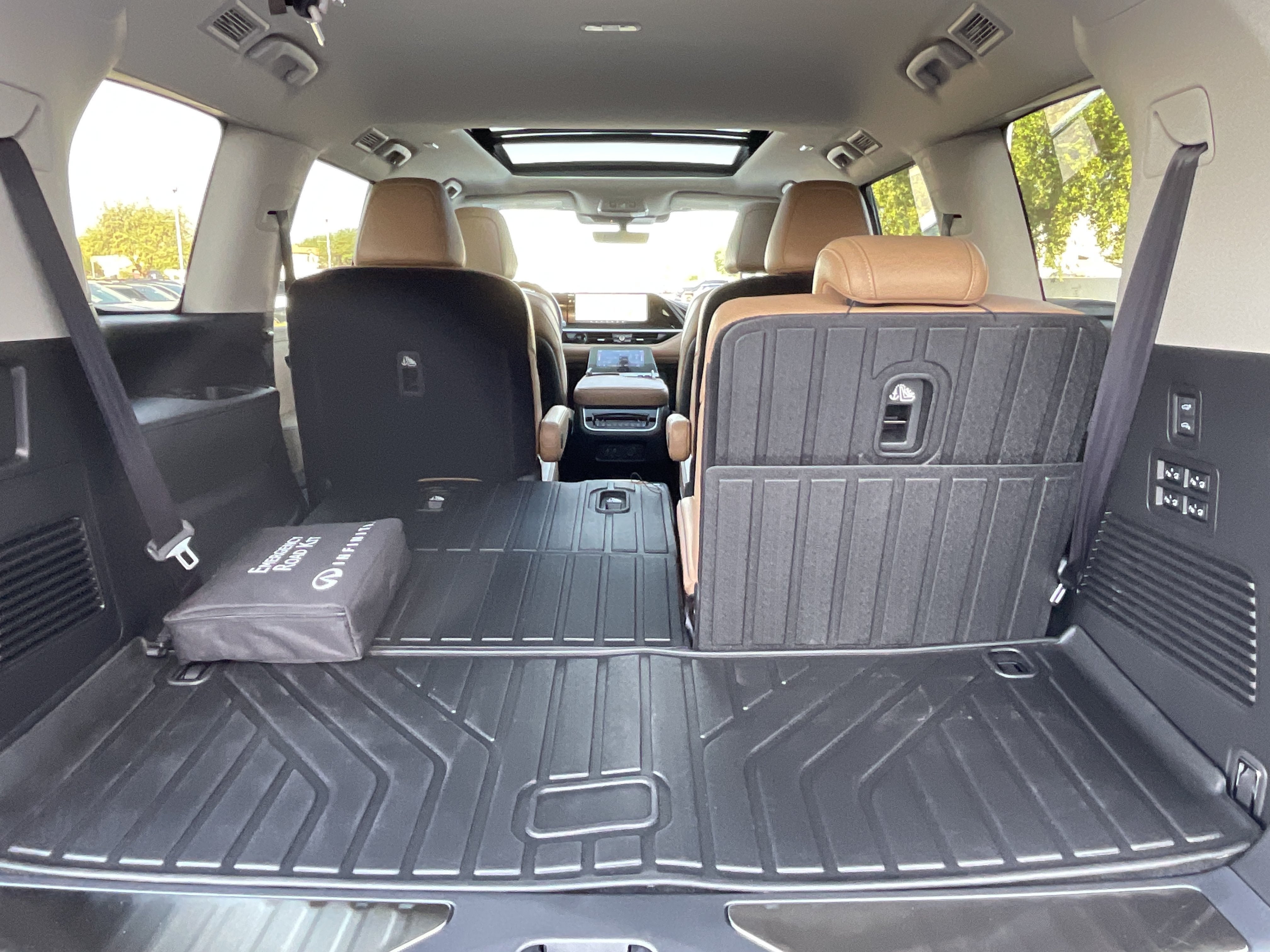 2027 INFINITI QX80 LUXE**MSRP WAS $95K