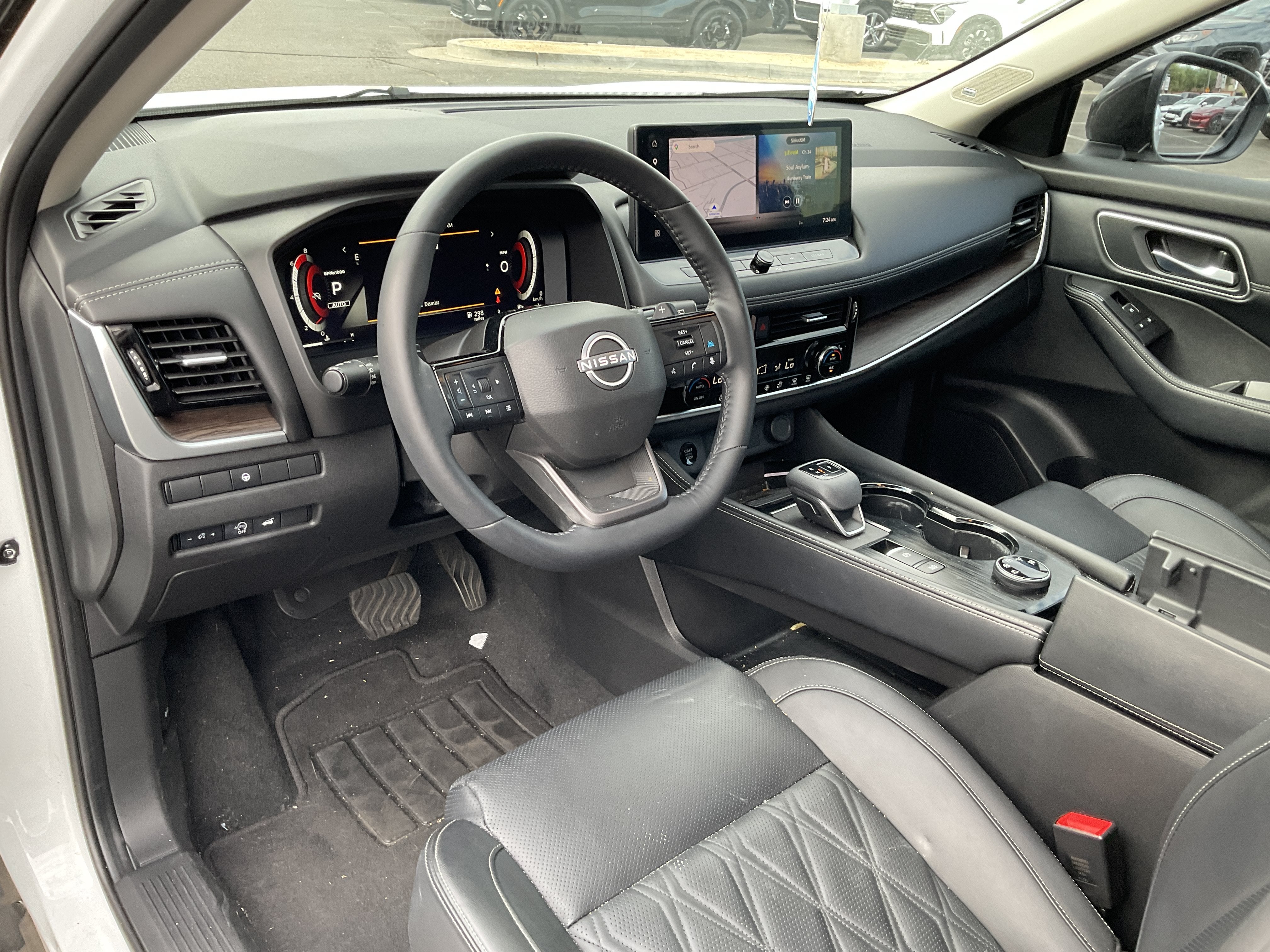 2025 Nissan Rogue Platinum