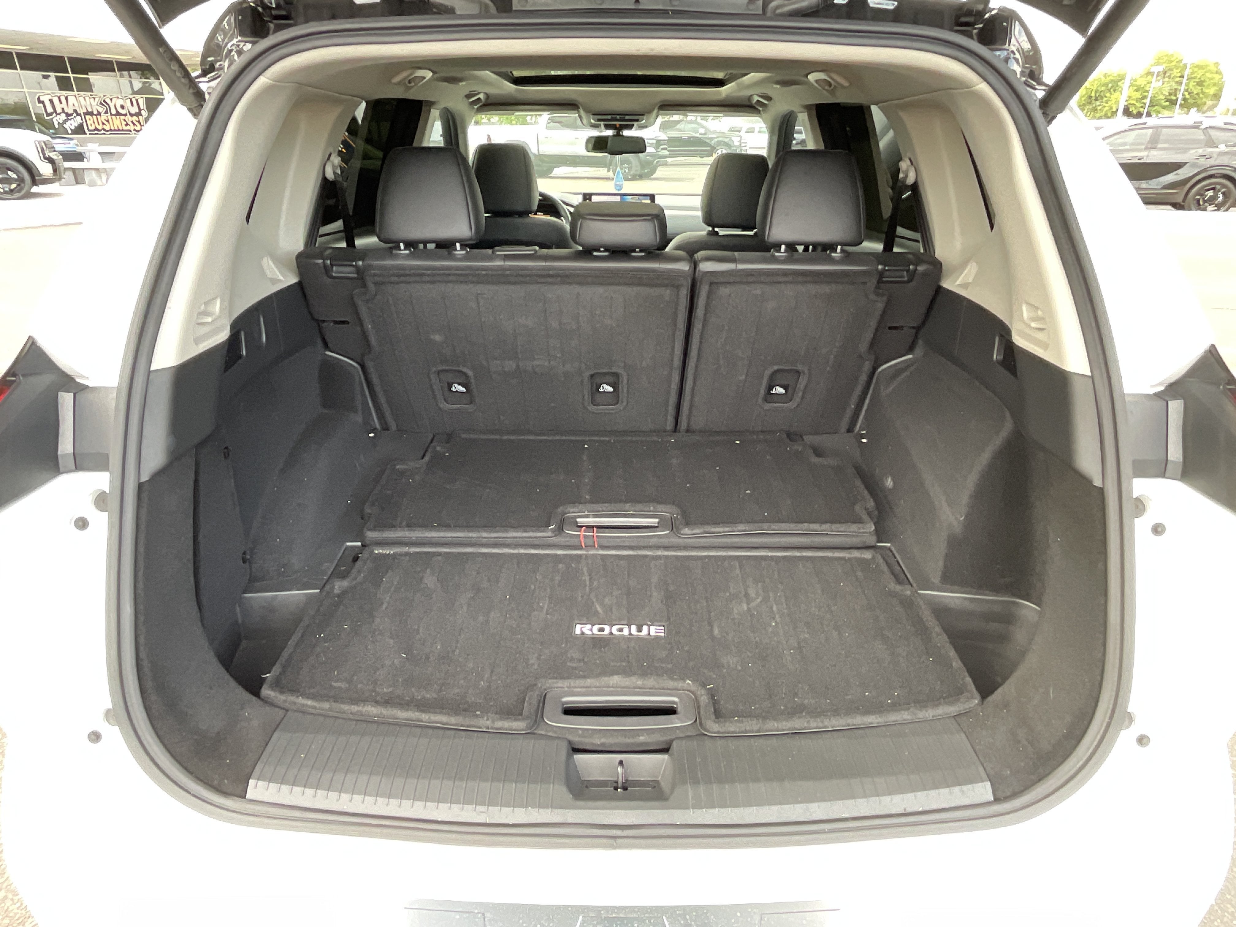 2025 Nissan Rogue Platinum