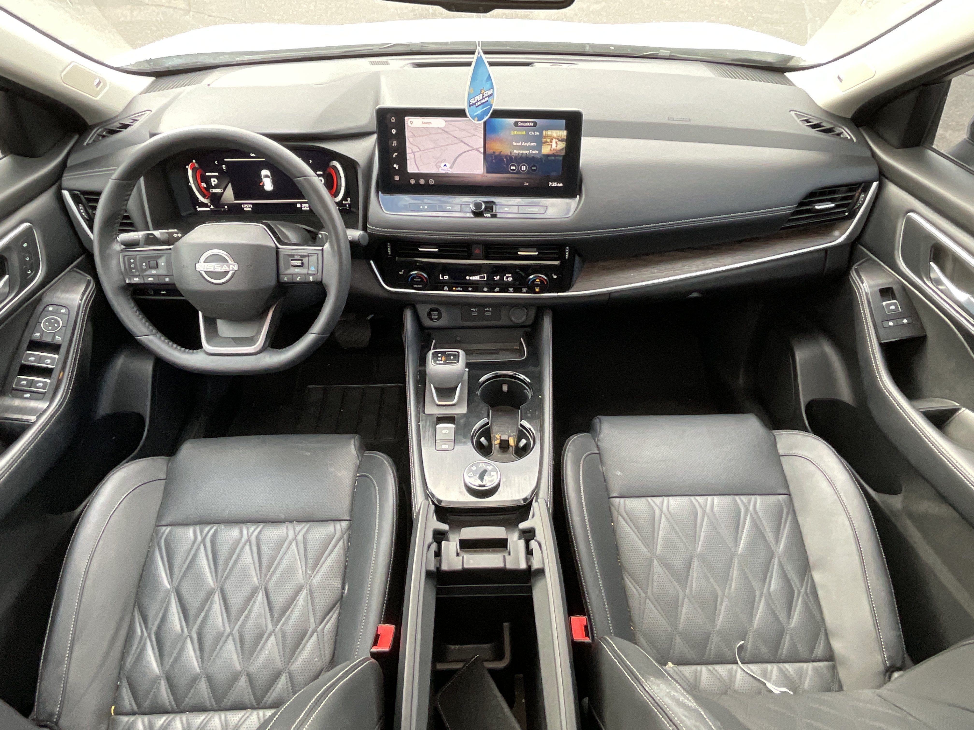 2025 Nissan Rogue Platinum