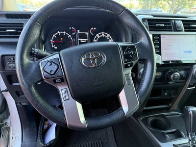 2023 Toyota 4Runner SR5**1 OWNER CLN CF8*