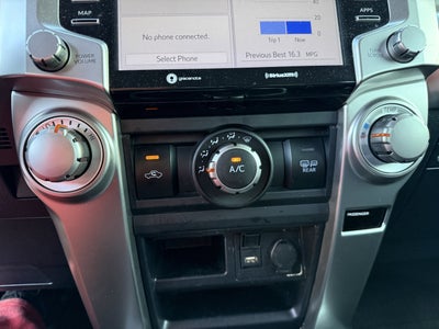 2023 Toyota 4Runner SR5**1 OWNER CLN CF8*