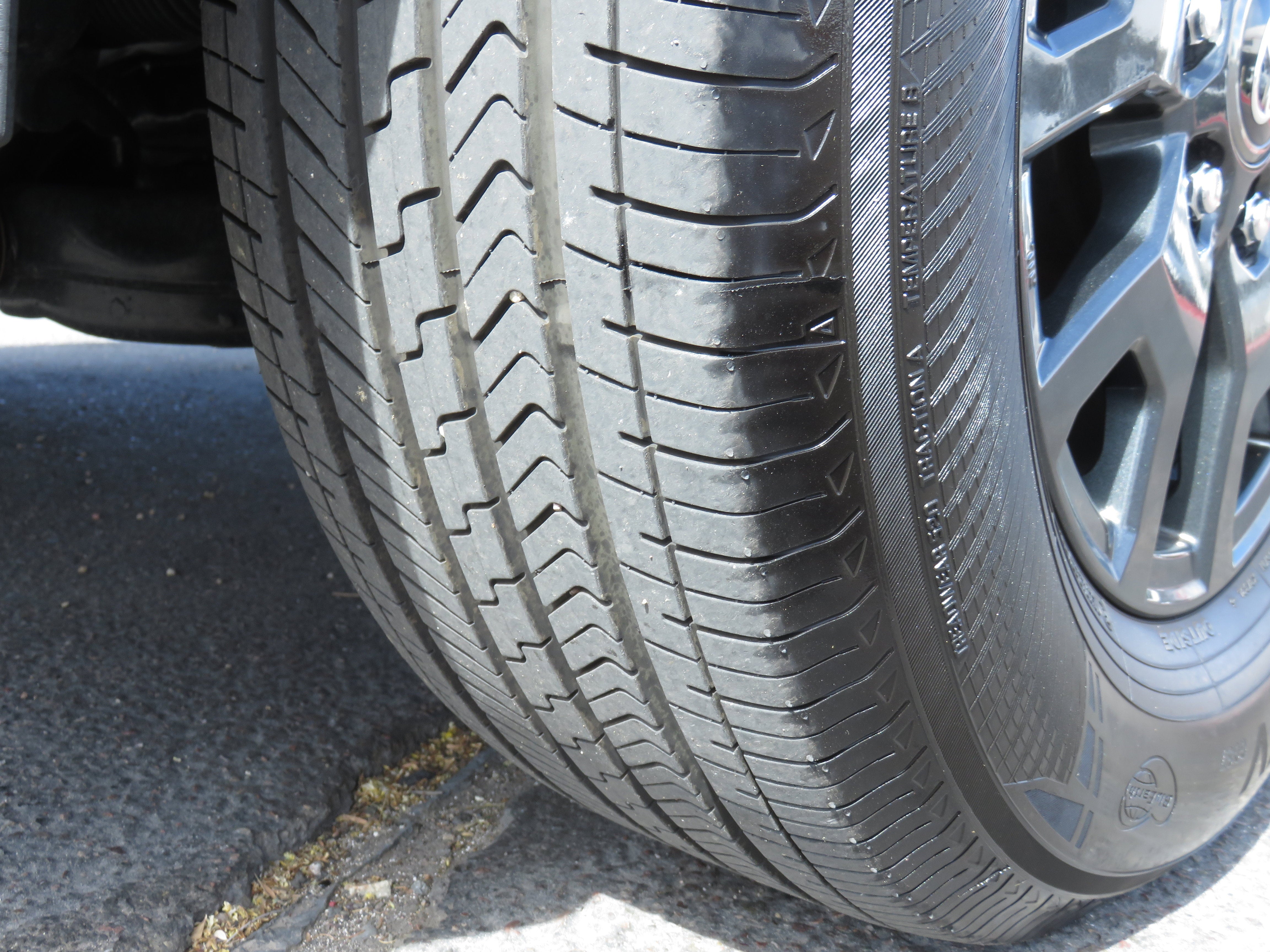 2025 Toyota 4Runner SR5**1 OWNER STILL LOOKS NEW