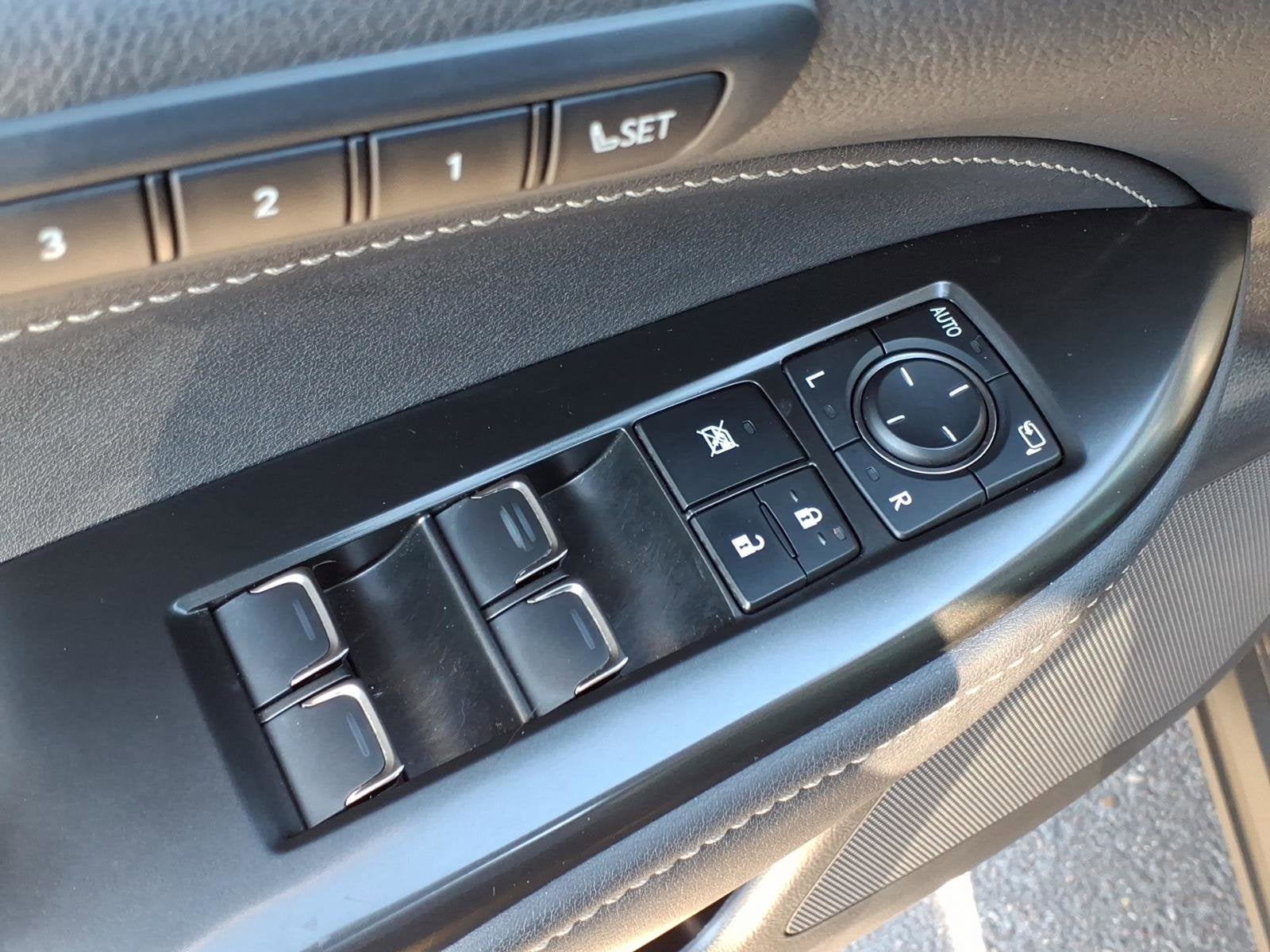 2022 Lexus NX NX 350 Luxury* CLN CARFAX