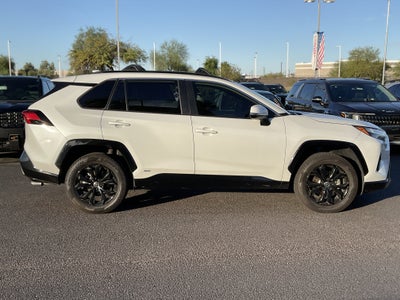 2024 Toyota RAV4 Hybrid SE