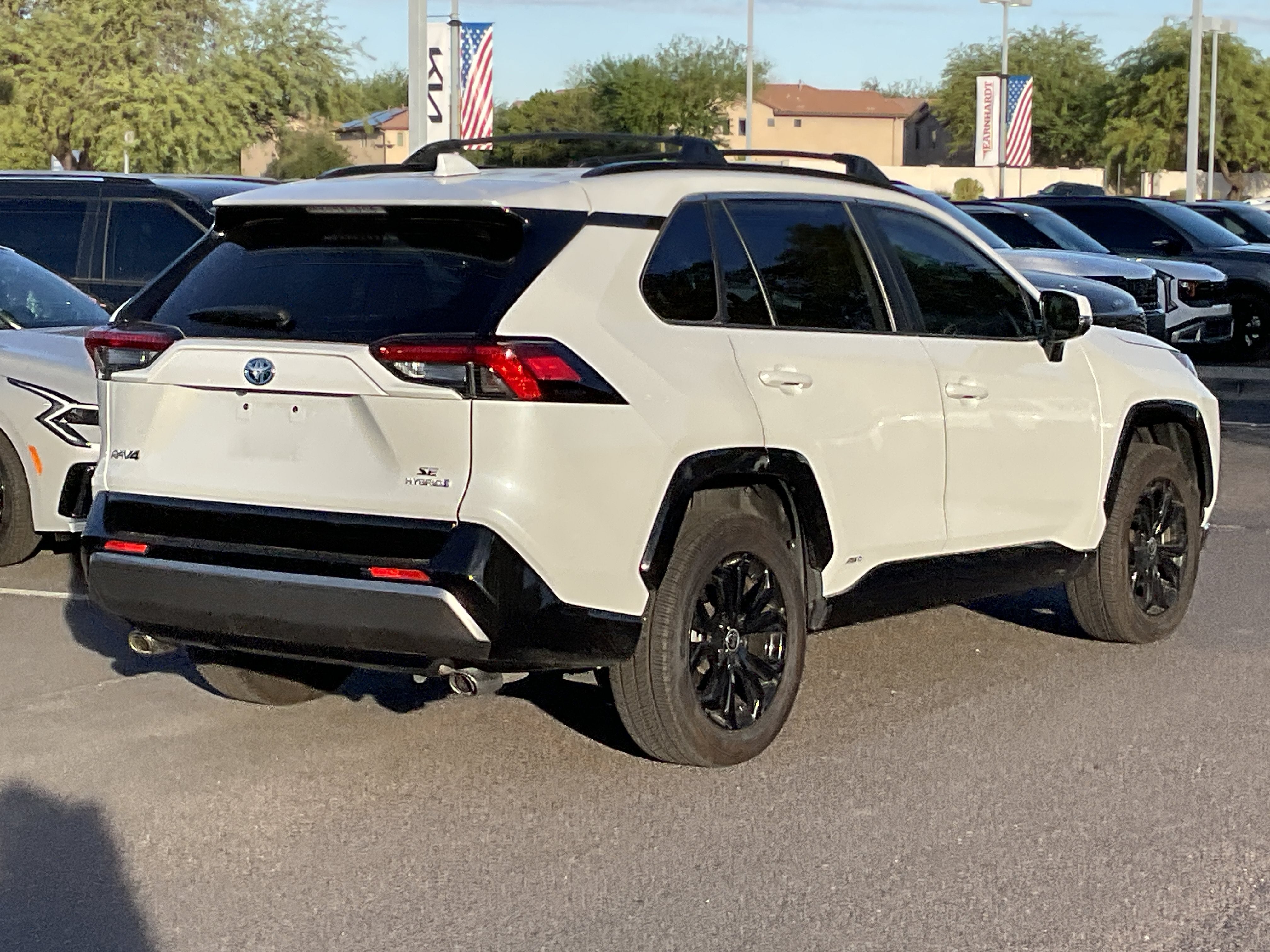 2024 Toyota RAV4 Hybrid SE