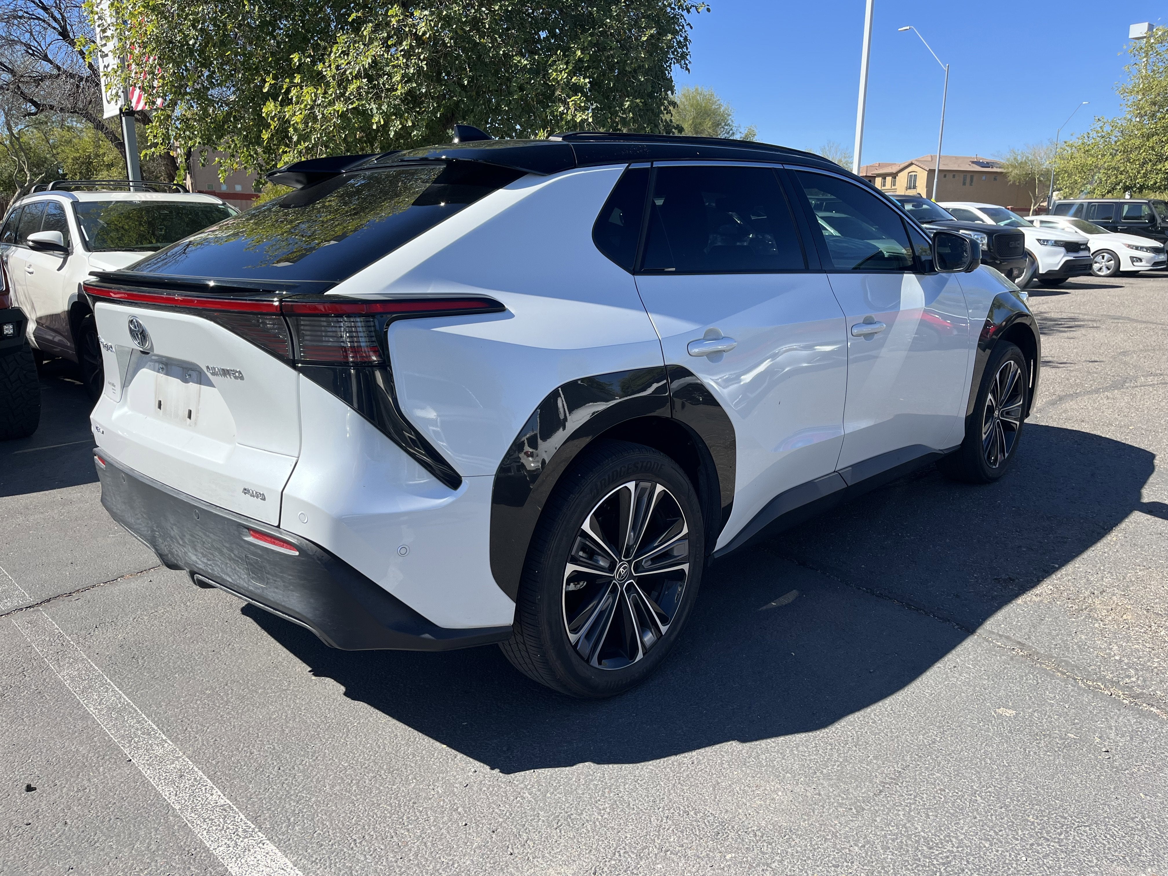 2024 Toyota bZ4X Limited* CLEAN CARFAX