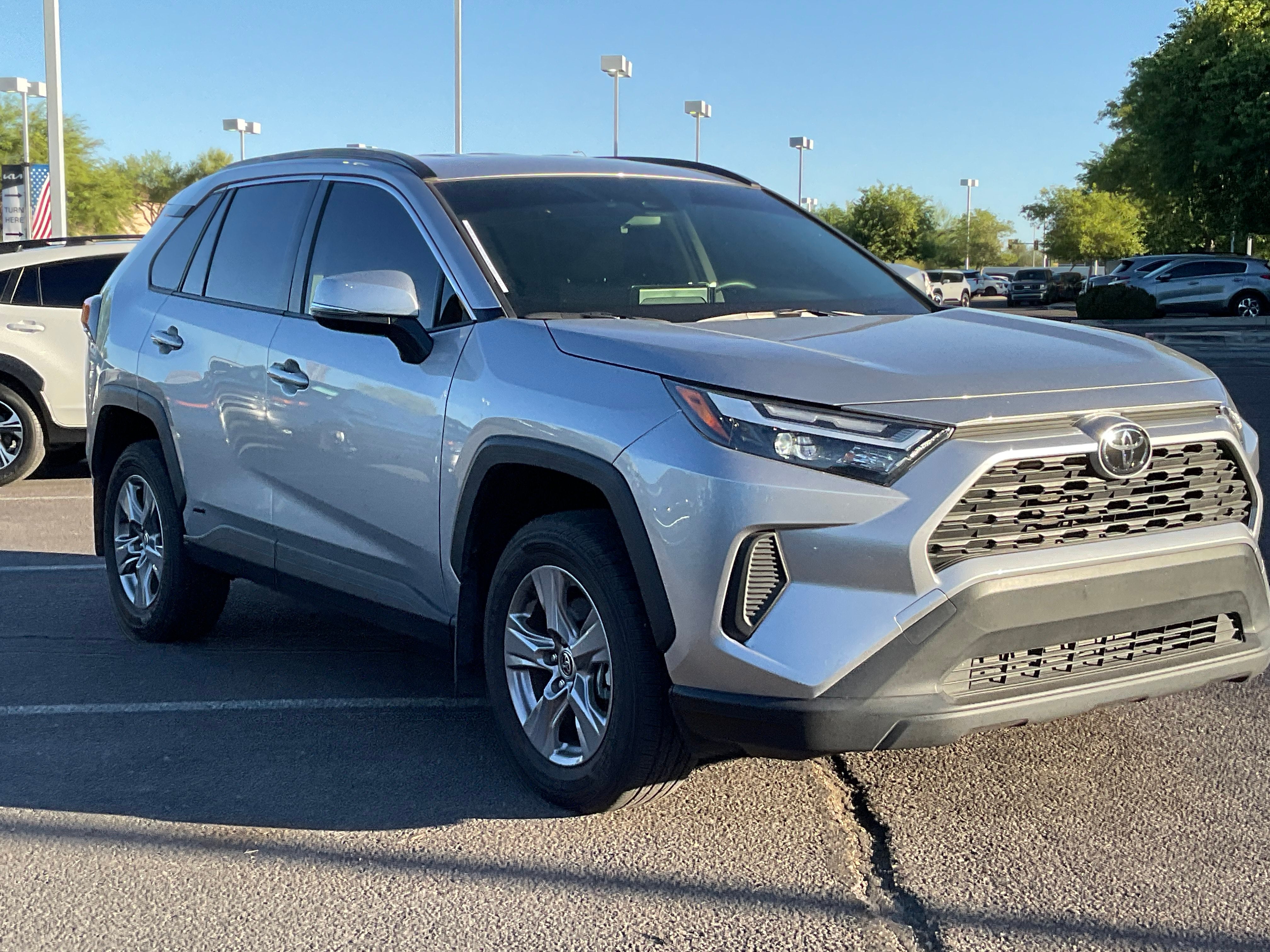 2025 Toyota RAV4 Hybrid XLE*1 OWNER/ CLEAN CARFAX