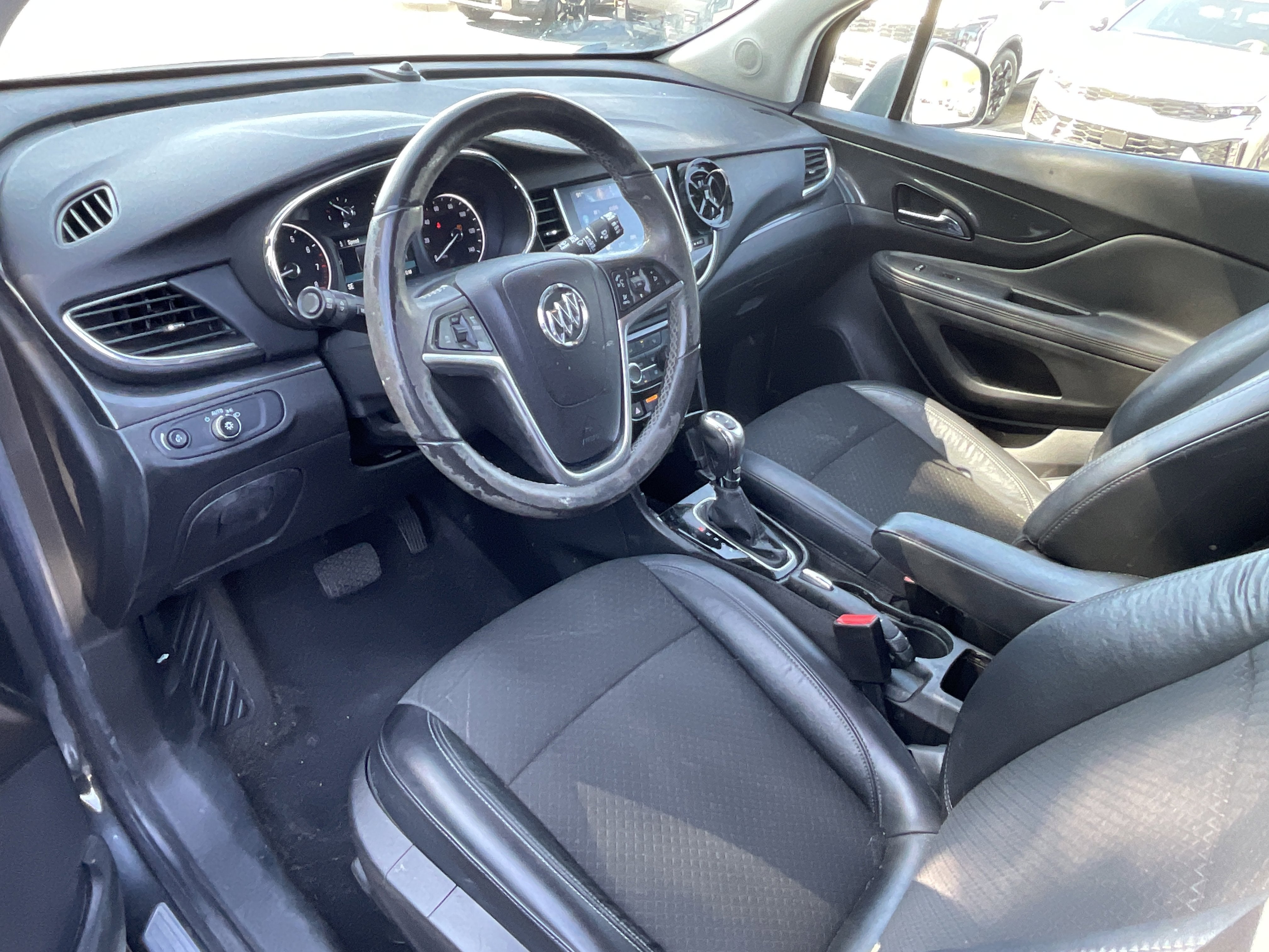 2017 Buick Encore Preferred* LOW MILES