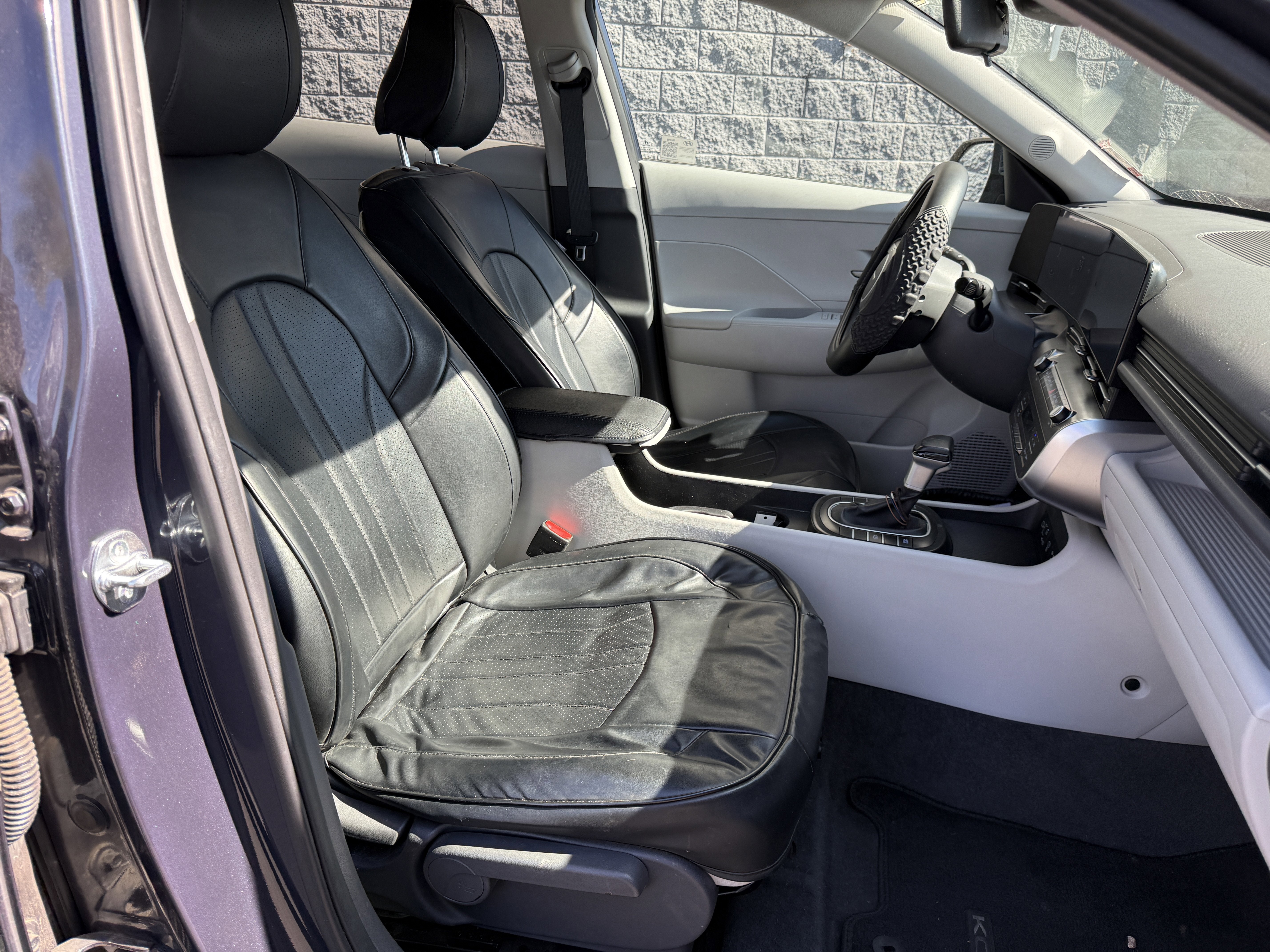 2024 Hyundai Kona SEL* CLEAN CARFAX/ 1 OWNER