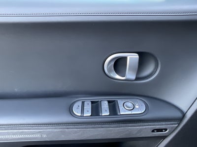 2024 Hyundai IONIQ 5 Limited**1 OWNER CLN CF**