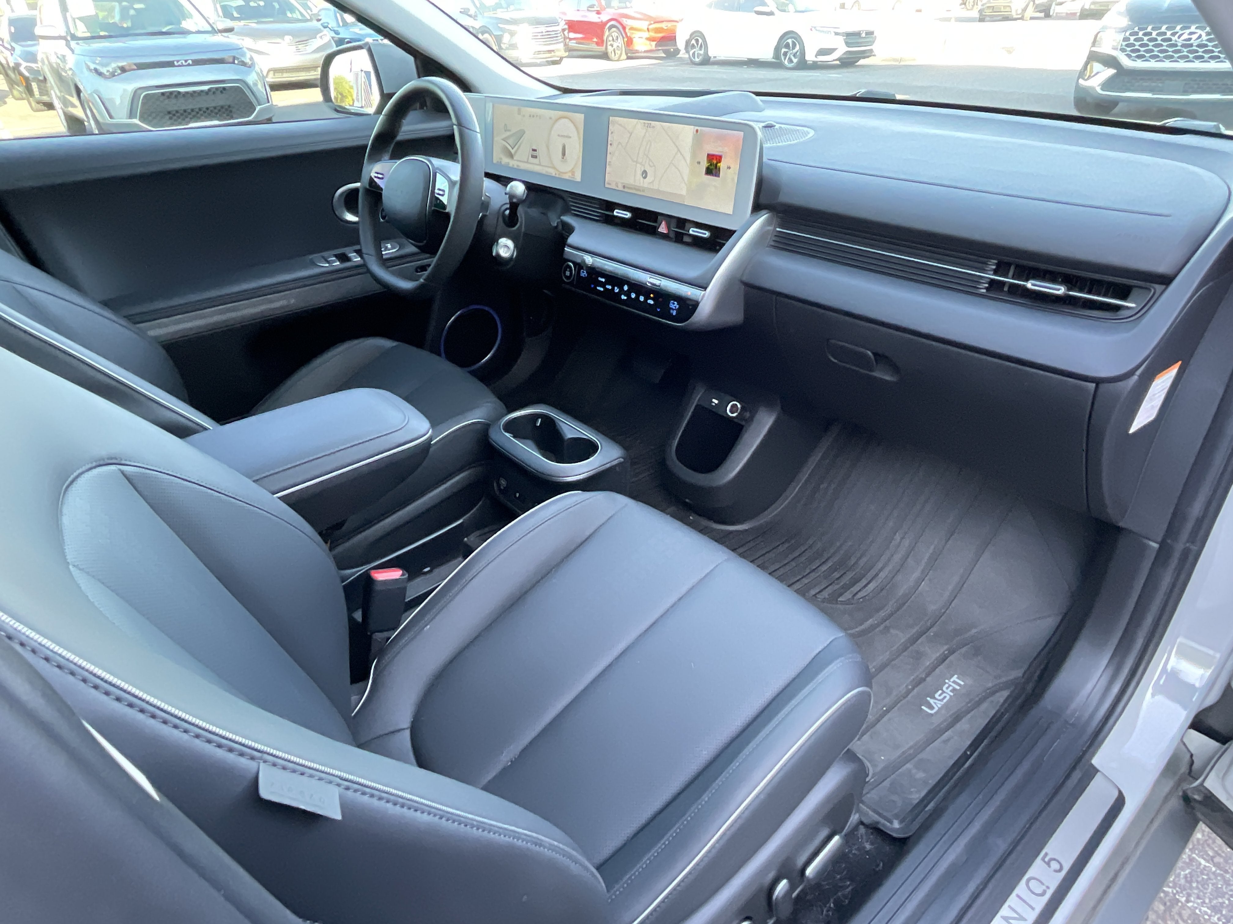 2024 Hyundai IONIQ 5 Limited**1 OWNER CLN CF**