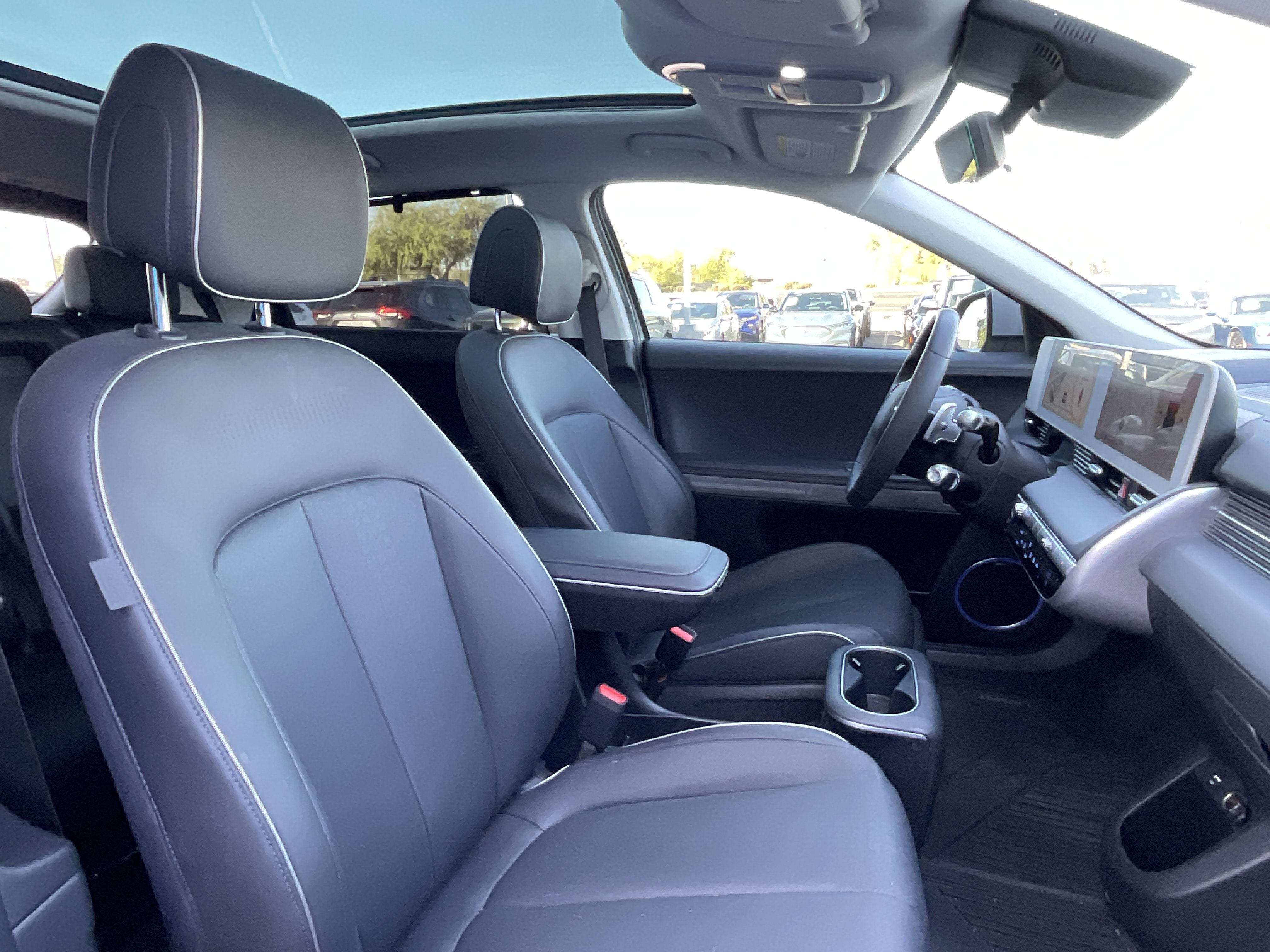 2024 Hyundai IONIQ 5 Limited**1 OWNER CLN CF**