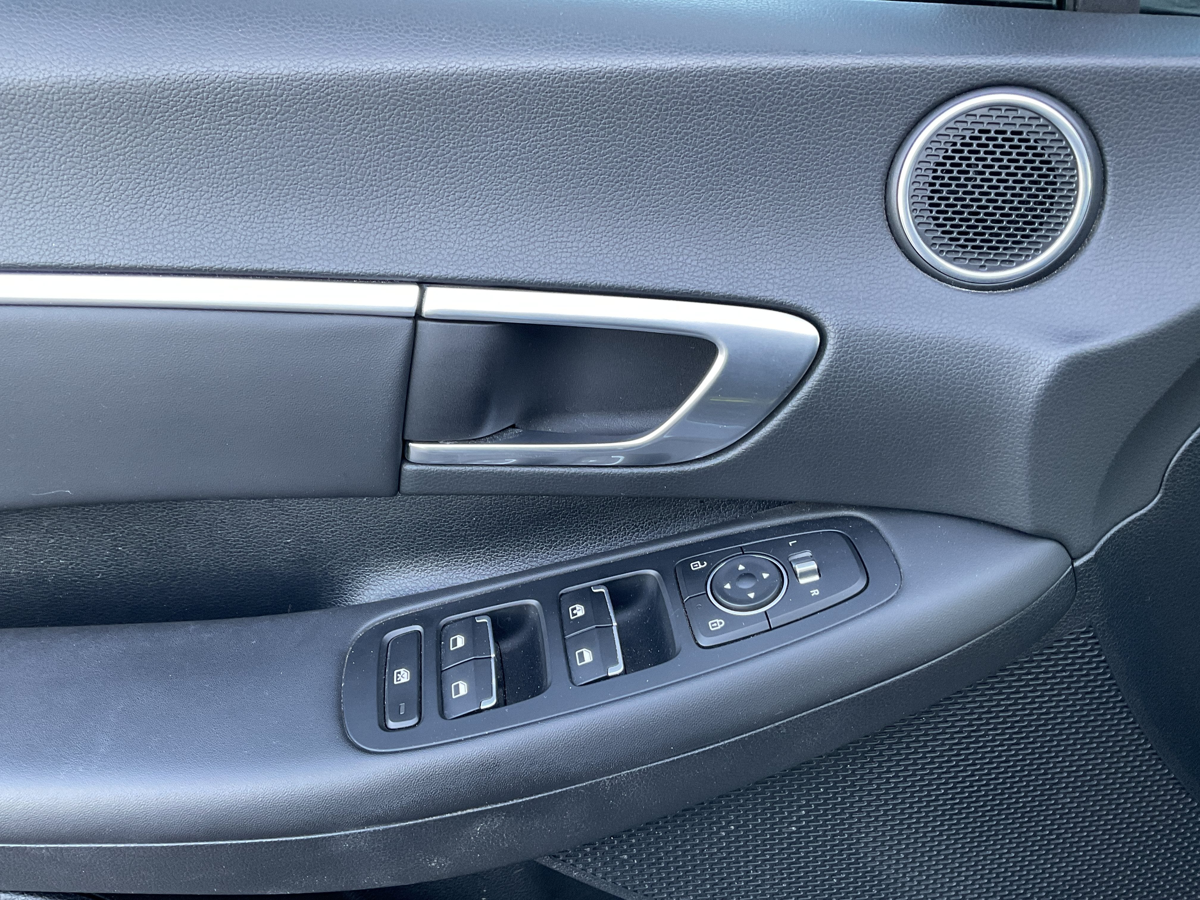 2022 Hyundai Sonata Hybrid Blue