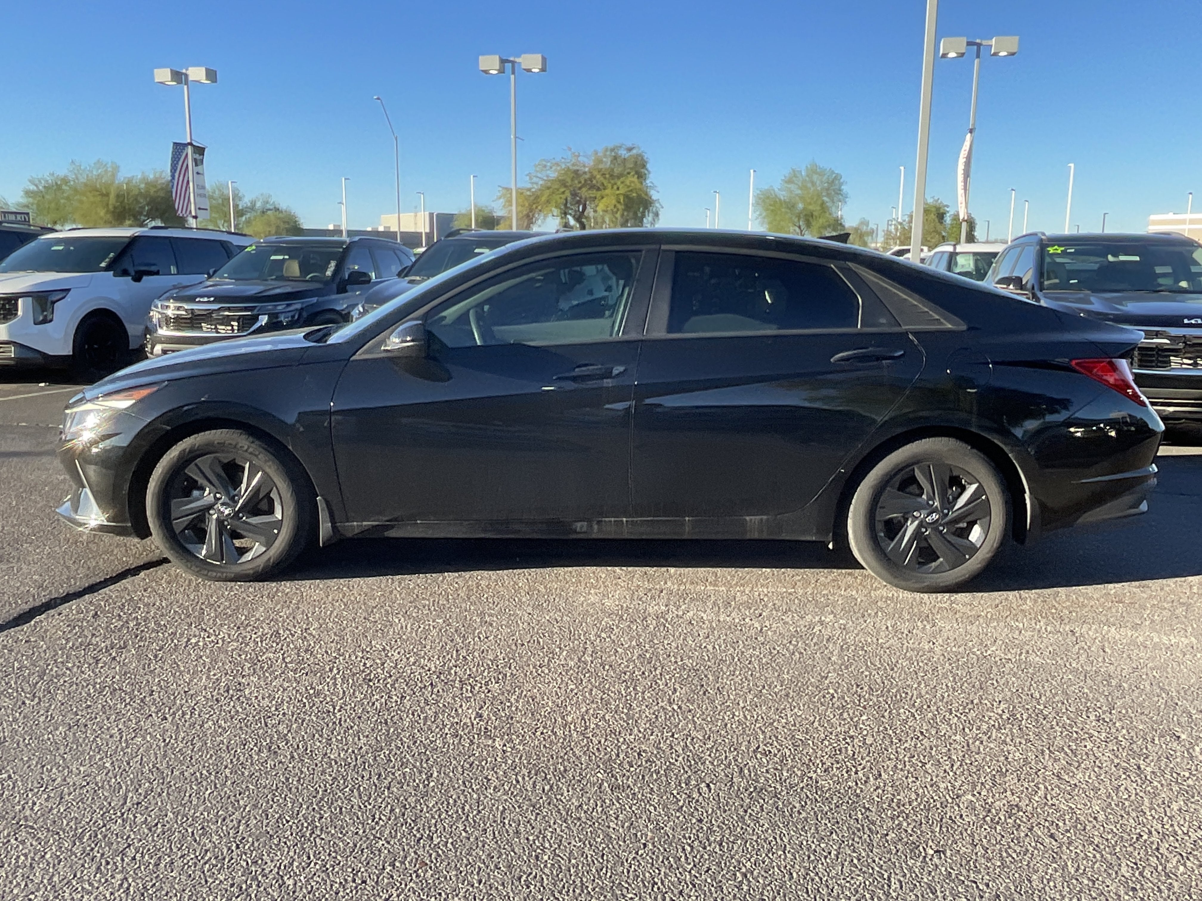 2022 Hyundai Elantra Hybrid Blue