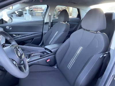2024 Hyundai Elantra SEL* 1 OWNER CLN CF
