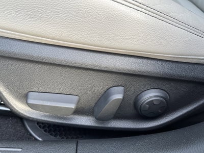 2022 Genesis G70 2.0T* LOW MILES/ CLEAN CAFAX