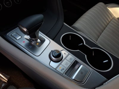 2022 Genesis G70 2.0T* LOW MILES/ CLEAN CAFAX