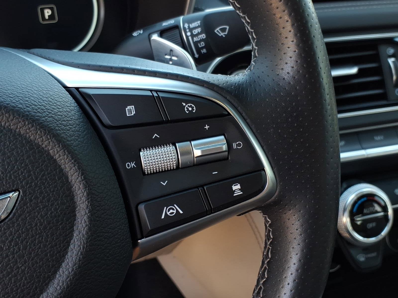 2022 Genesis G70 2.0T* LOW MILES/ CLEAN CAFAX