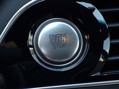 2022 Genesis G70 2.0T* LOW MILES/ CLEAN CAFAX