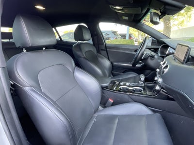 2023 Kia Stinger GT-Line**CF CERT 1 OWNER**