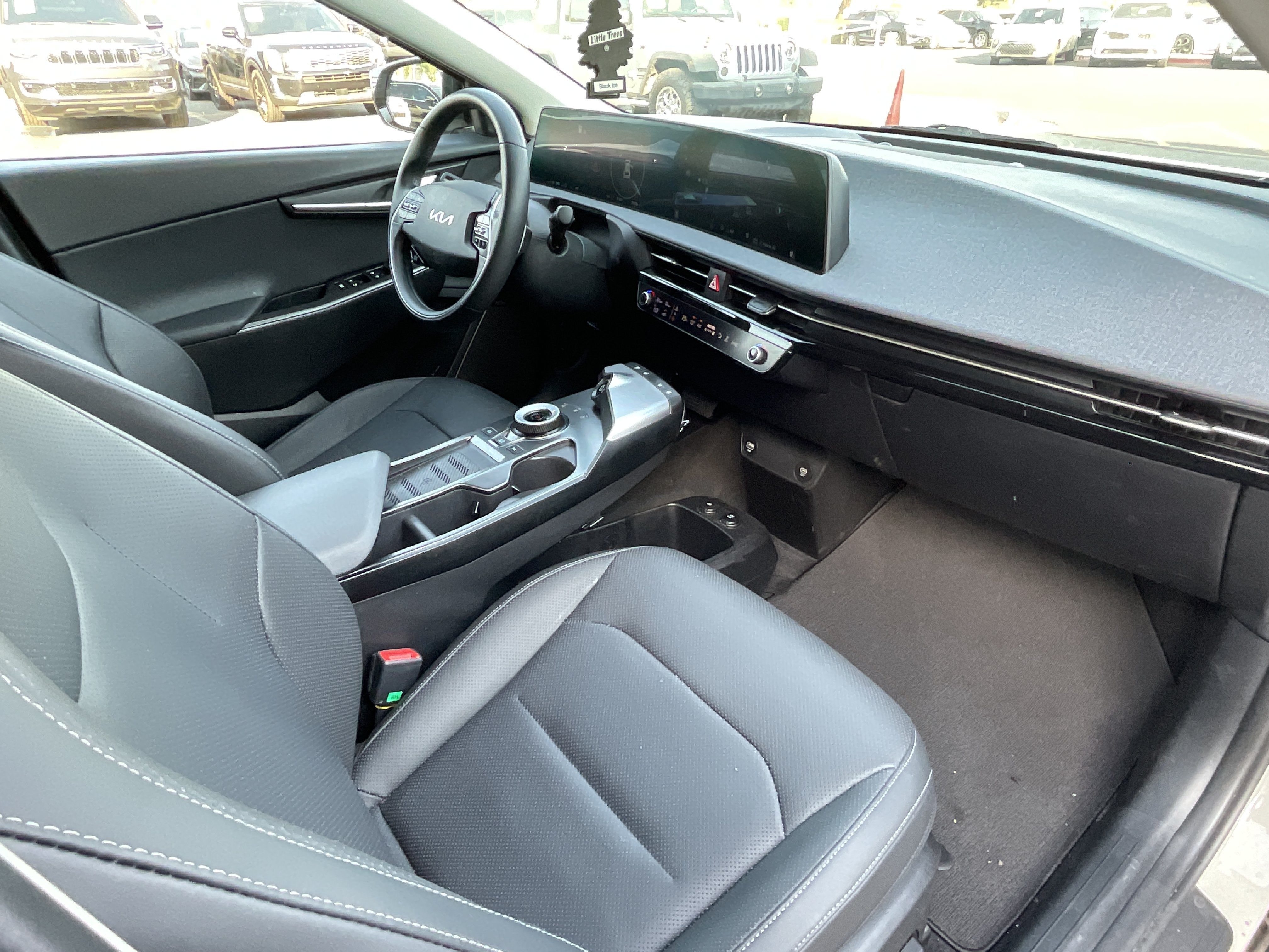2024 Kia EV6 Wind**1 OWNER CLN CF**