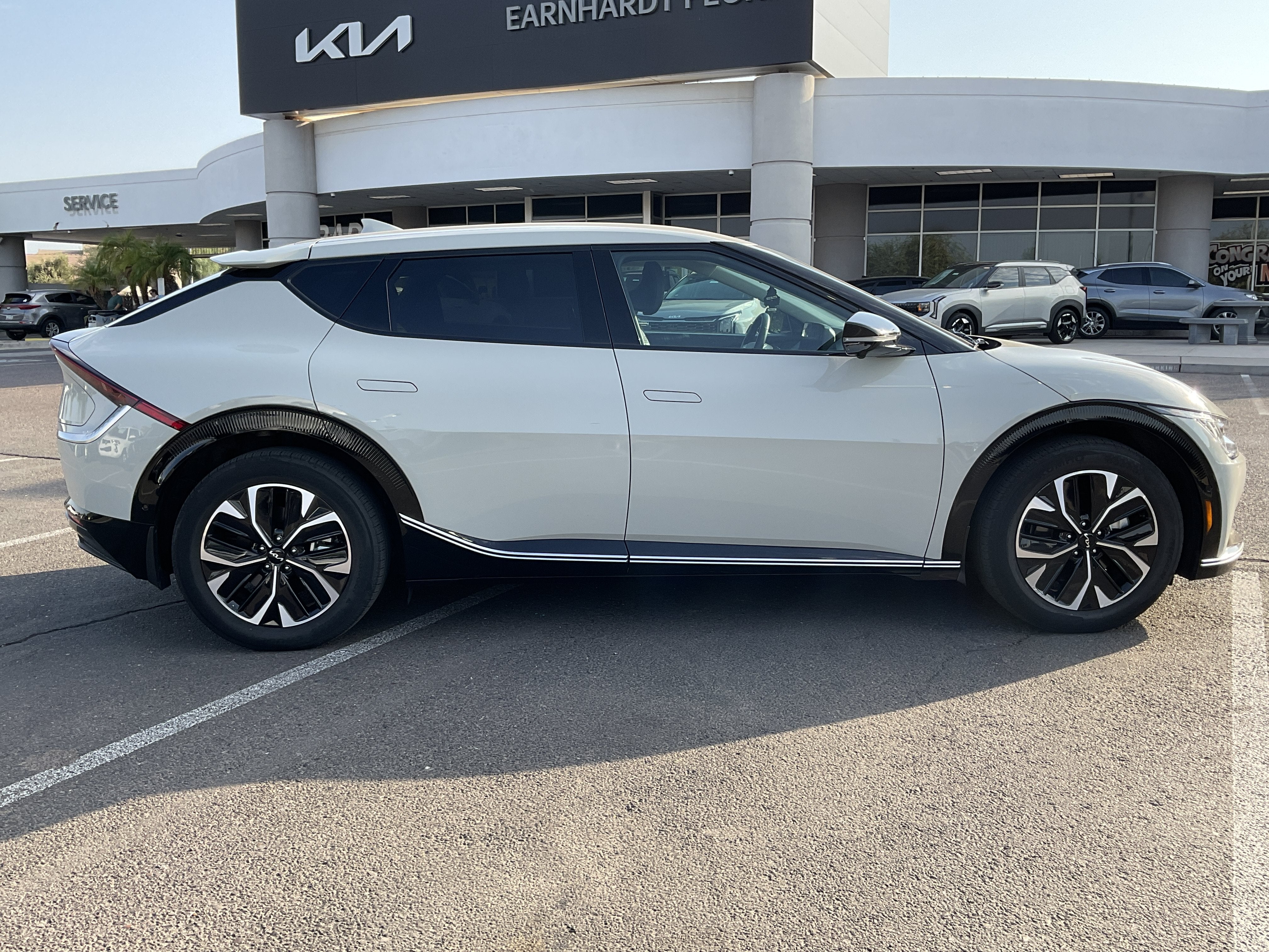 2024 Kia EV6 Wind**1 OWNER CLN CF**