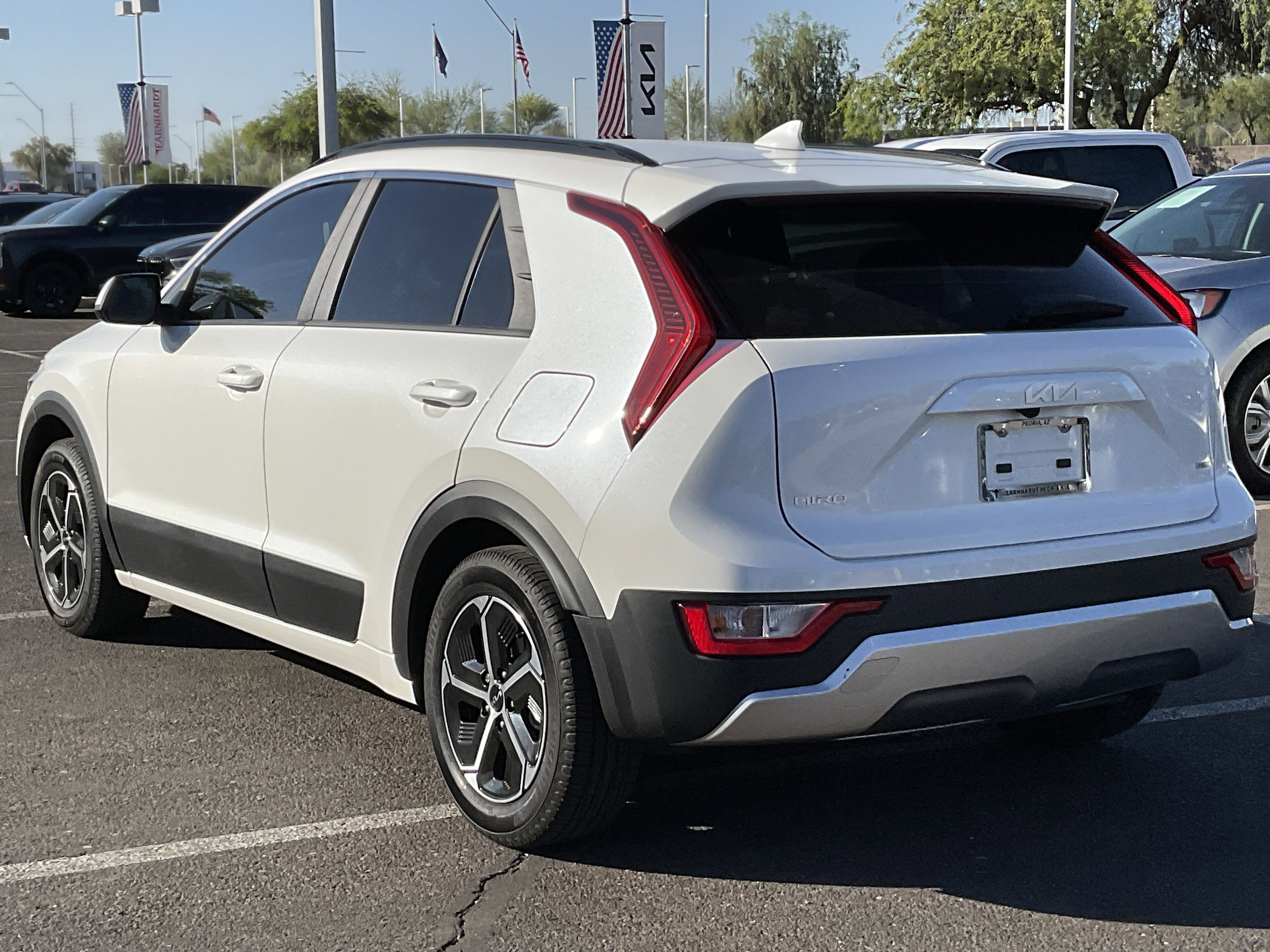 2024 Kia Niro LX* 1 OWNER/ CLEAN CARFAX