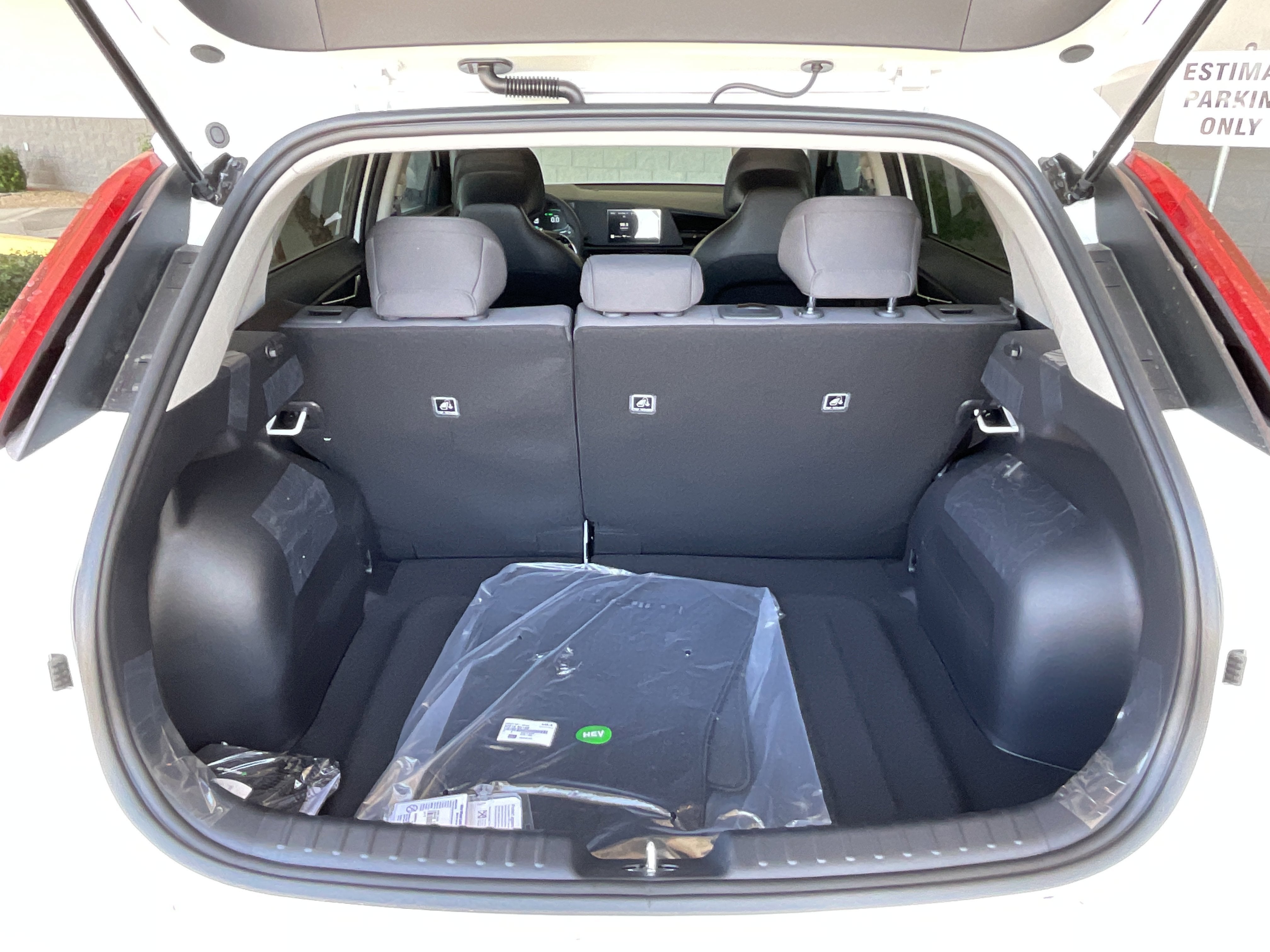 2026 Kia Niro LX
