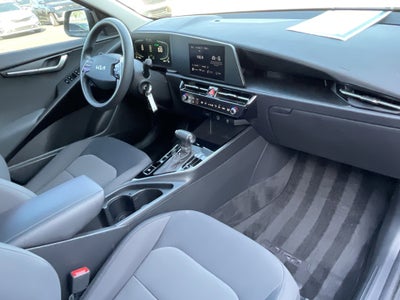 2025 Kia Niro LX
