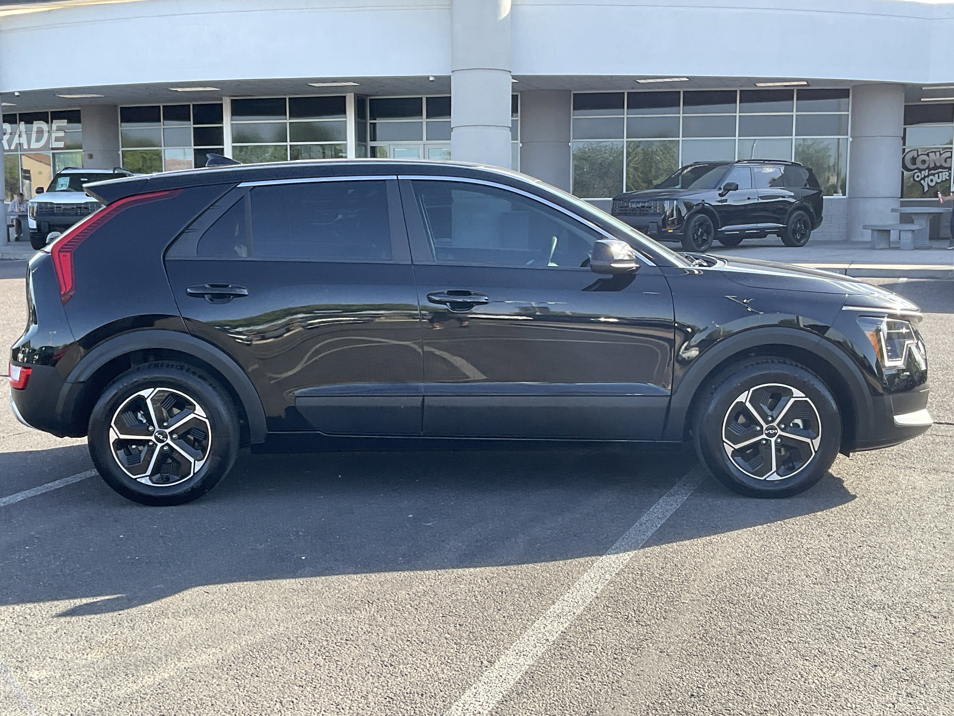 2025 Kia Niro LX