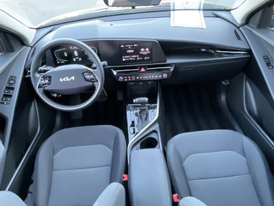 2025 Kia Niro LX