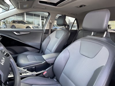 2023 Kia Niro EX Touring**1 OWN CLN CF LOW MILES