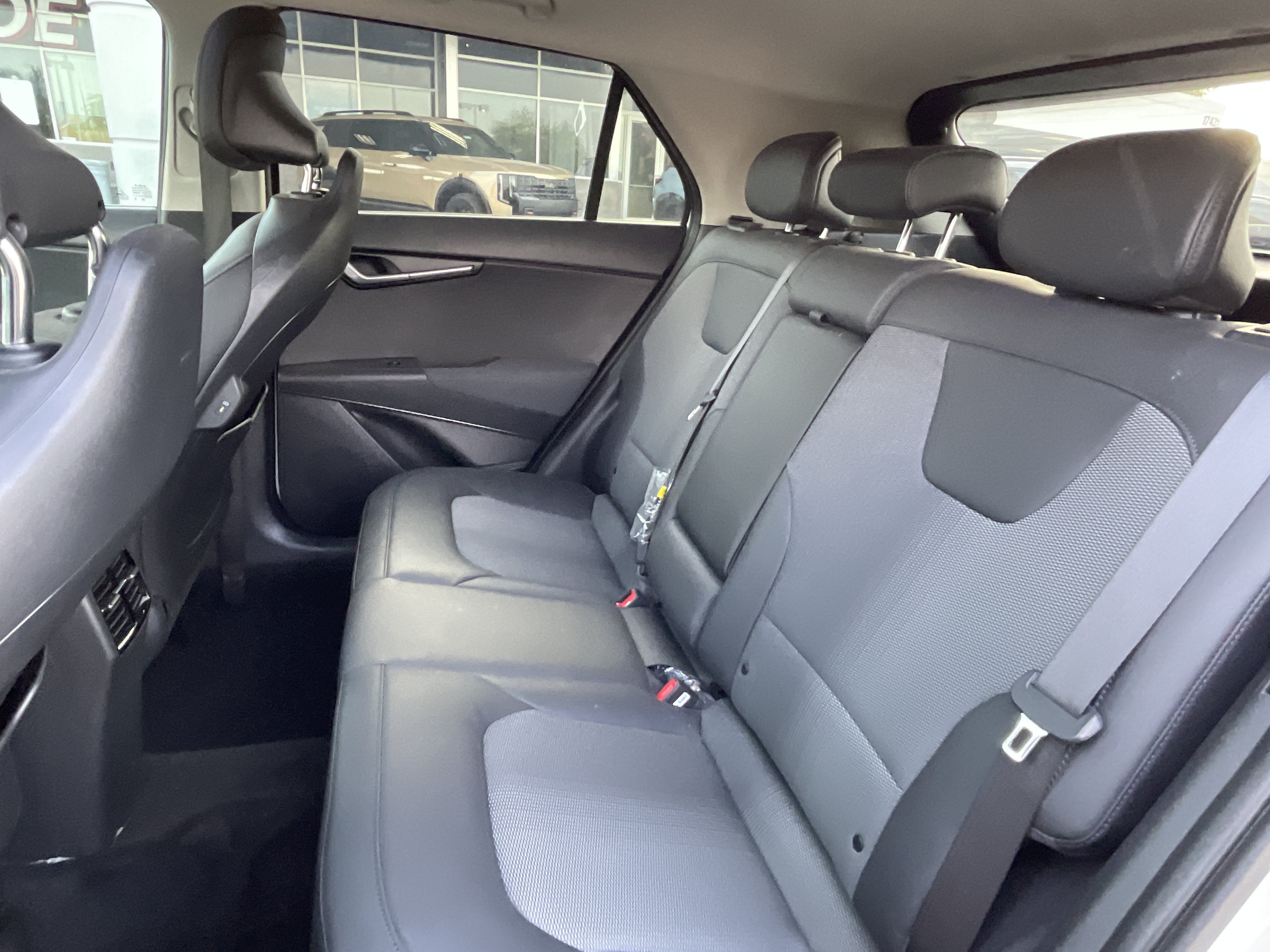 2023 Kia Niro EX Touring**1 OWN CLN CF LOW MILES