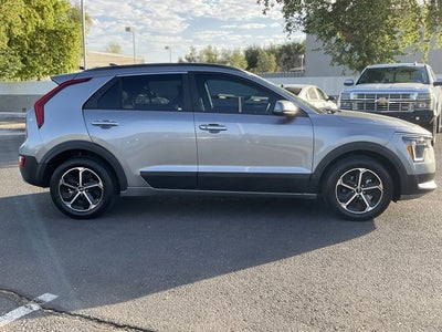 2025 Kia Niro EX