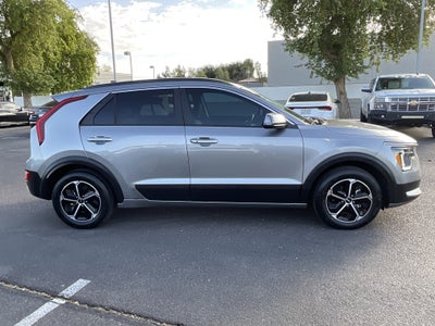 2025 Kia Niro EX