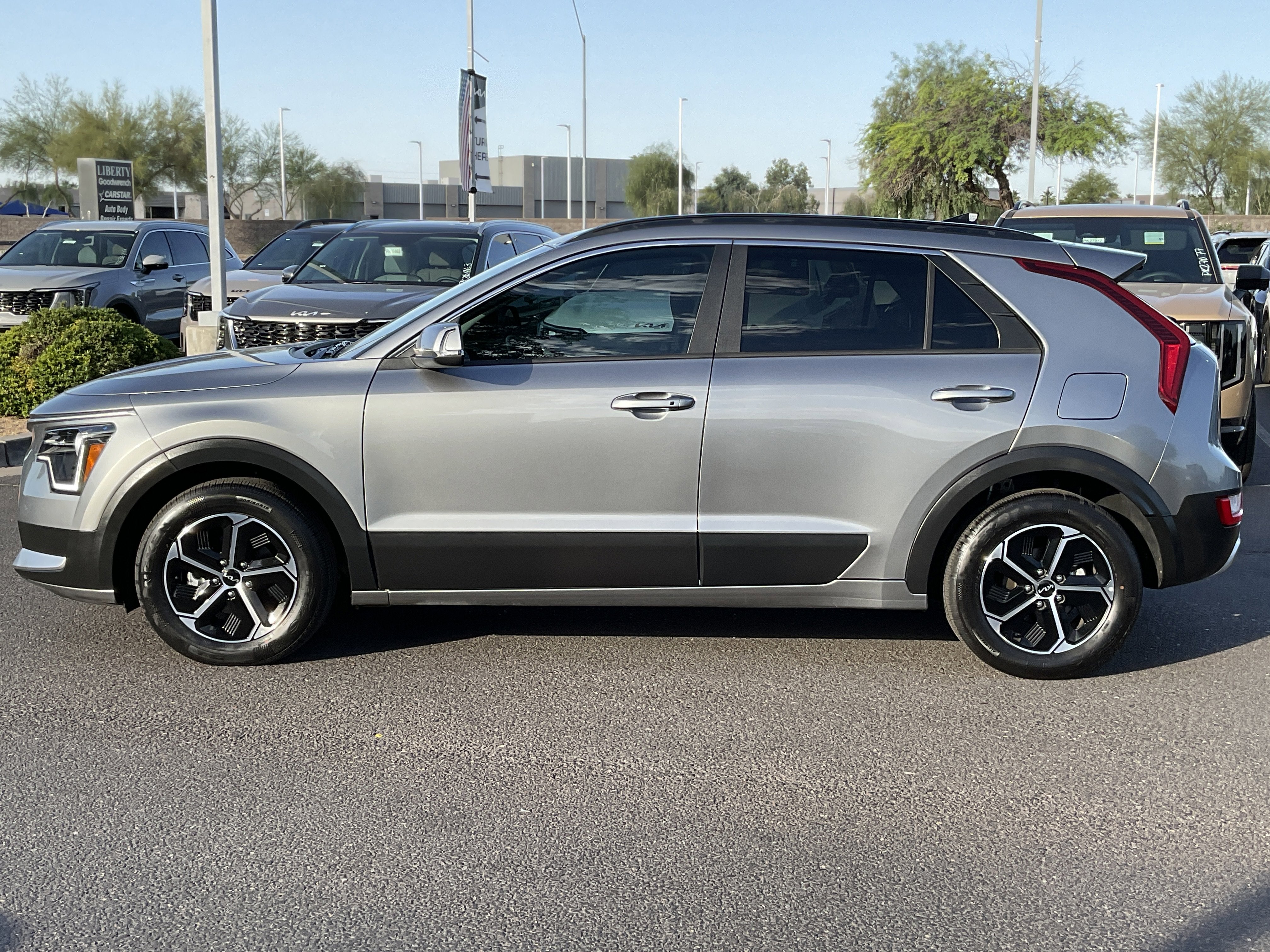 2025 Kia Niro EX